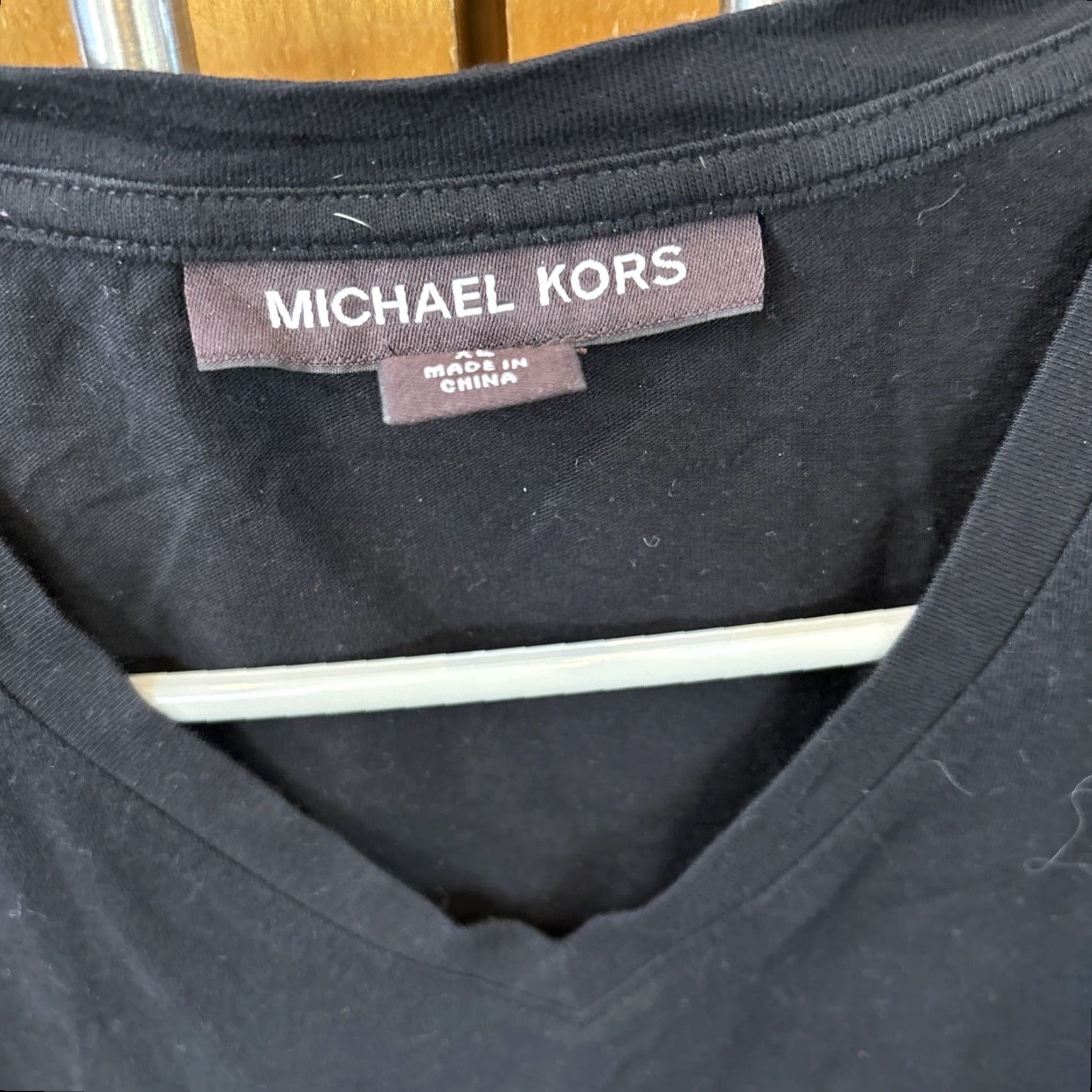 Michael Kors Michael Kors Women T-Shirt Black Short Sleeve V-Neck XL Pullover Basic Minimalist Knit 100% Cotton Regular Fit Beach Casual Workwear Size XL / US 12-14 / IT 48-50 - 3 Thumbnail