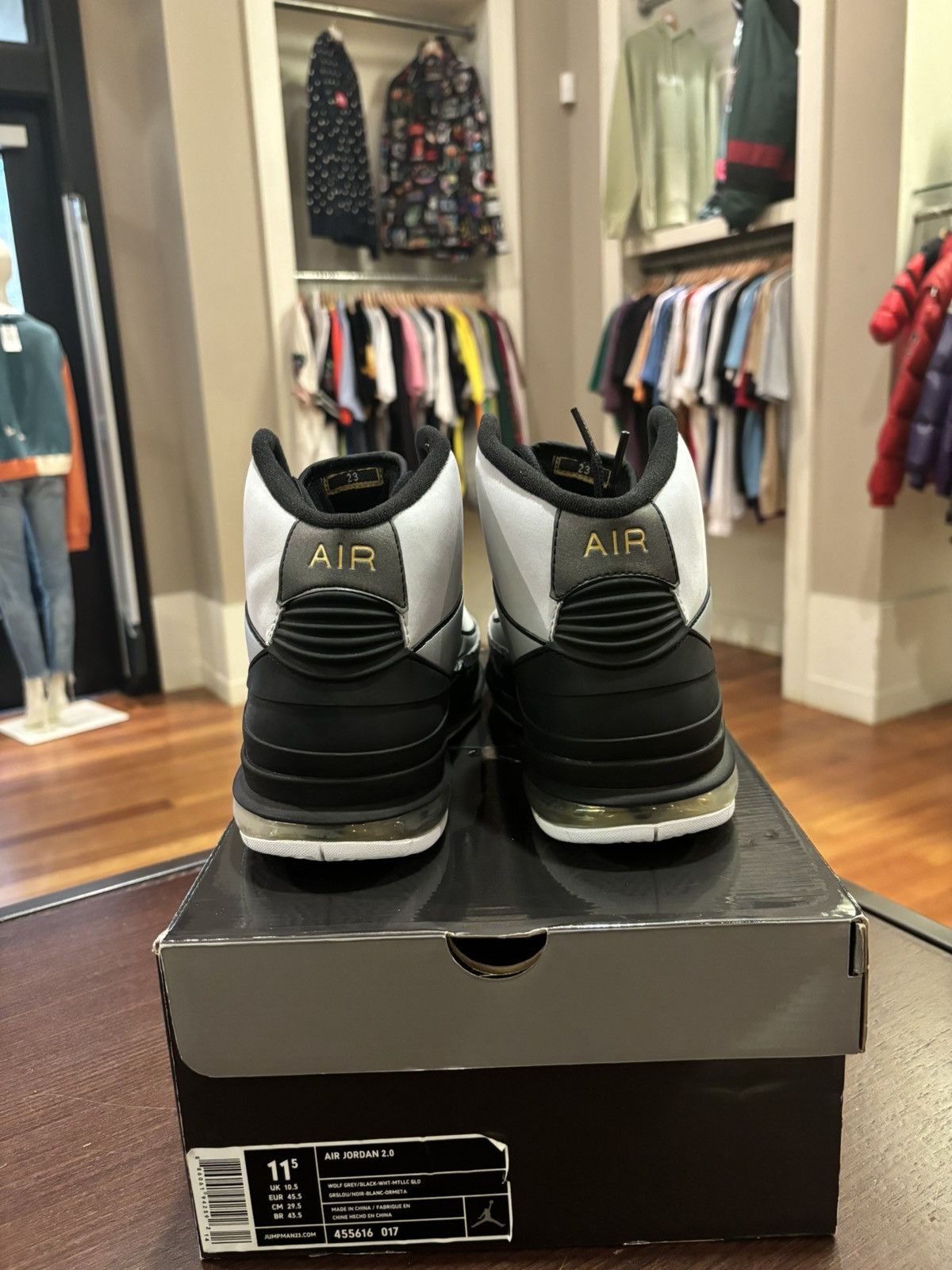 Jordan Brand Jordan 2.0 Wolf Grey Size US 11.5 / EU 44-45 - 5 Thumbnail
