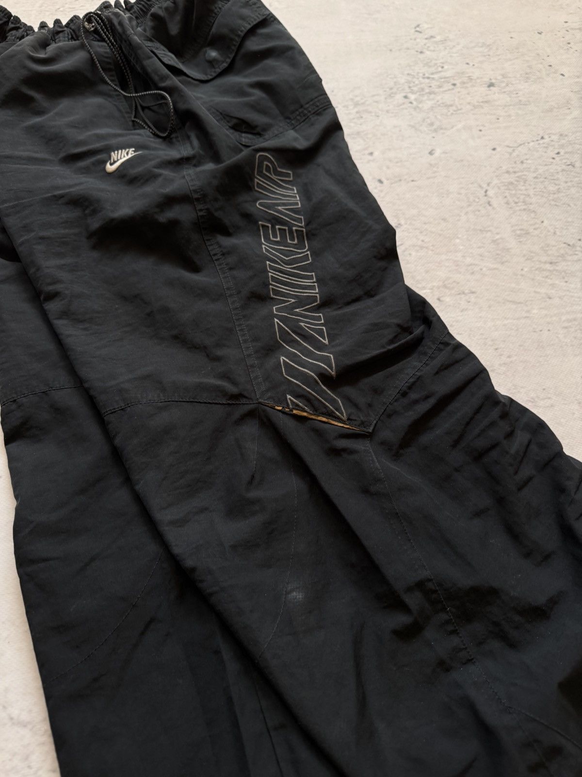 Nike × Vintage NIKE NYLON VINTAGE Y2K OVERSIZE BAGGY FIT PANTS SWEATPANTS Size US 34 / EU 50 - 8 Thumbnail