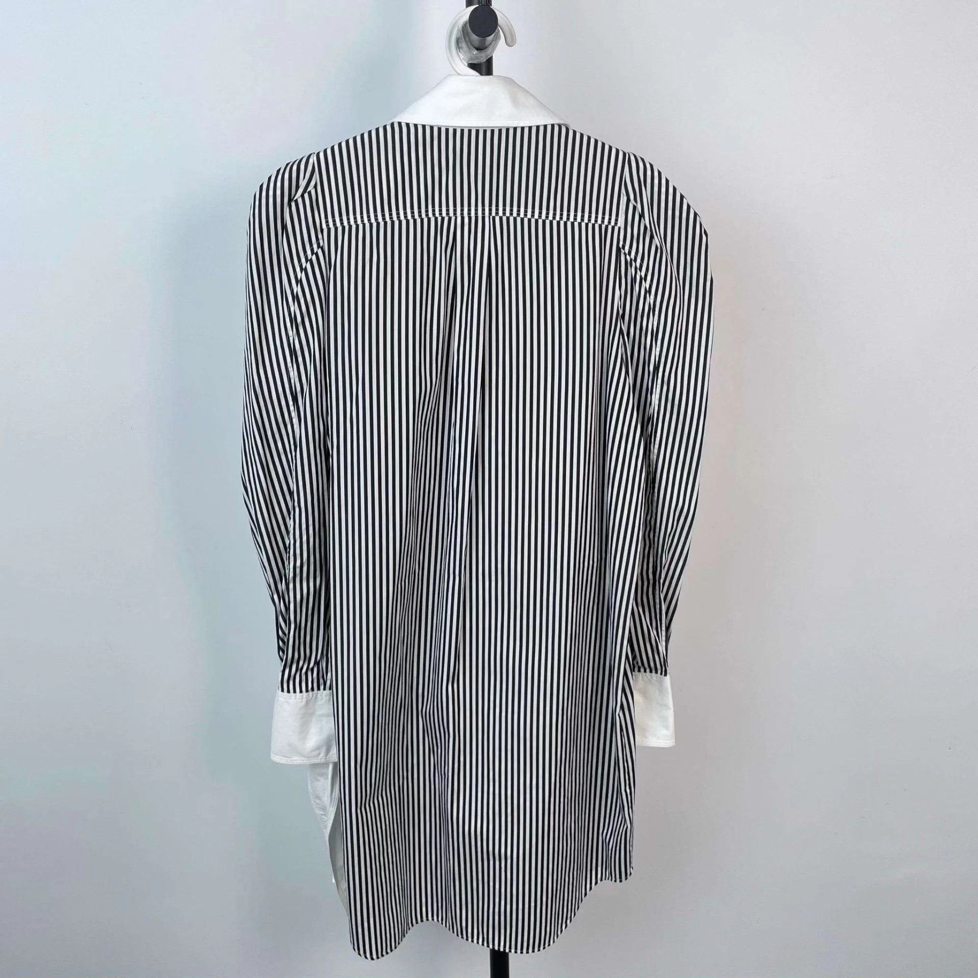 Burberry Burberry cotton long shirt 170 black white stripe Size XL / US 12-14 / IT 48-50 - 2 Thumbnail