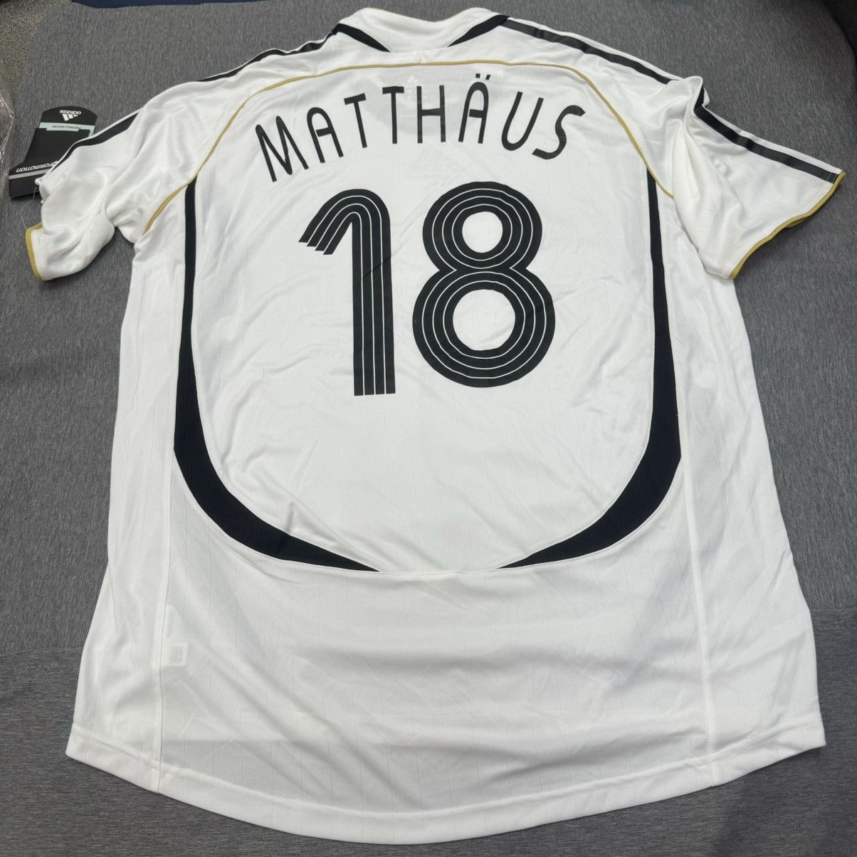 Adidas Germany 2007 special match #18 Matthaus (bnwt) Size US XL / EU 56 / 4 - 2 Thumbnail