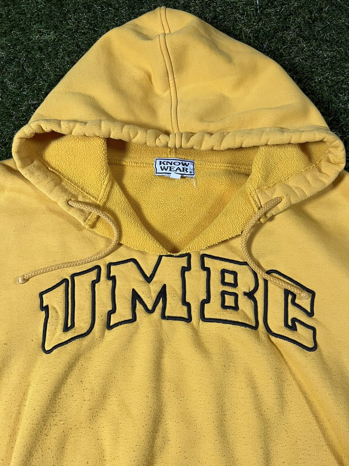 NCAA Vintage 80s Boxy Cropped UMBC Fall NCAA Hoodie Sweatshirt Size US XL / EU 56 / 4 - 2 Thumbnail