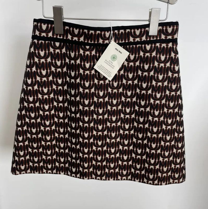 Miu Miu Miu Miu Red Logo Printed Cotton Shorts 0089 Size 25" / US 0 / IT 36 - 1 Thumbnail