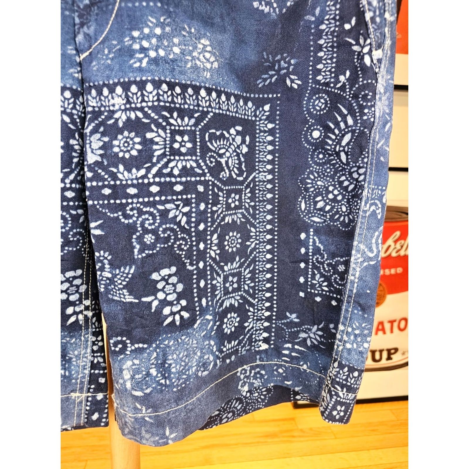 Polo Ralph Lauren VINTAGE POLO RALPH LAUREN NAVY BANDANA PATTERN SHORTS SZ 36 Mens Navy Bandana Pattern Short Pants 36 23in 36in Size US M / EU 48-50 / 2 - 3 Thumbnail