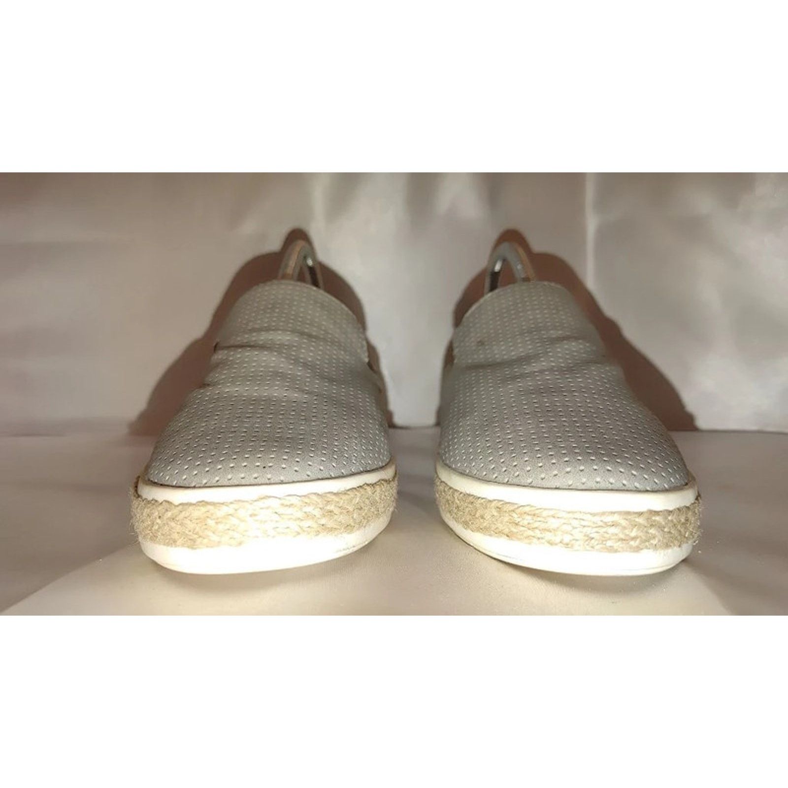 Dolce Vita Bella Vita Brienne Perforated Slip On Size 9W Size US 9 / IT 39 - 4 Thumbnail