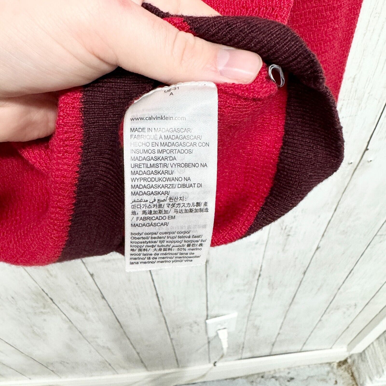 Calvin Klein Calvin Klein Sweater M Crewneck Red Long Sleeve Tight Knit Size US M / EU 48-50 / 2 - 3 Thumbnail