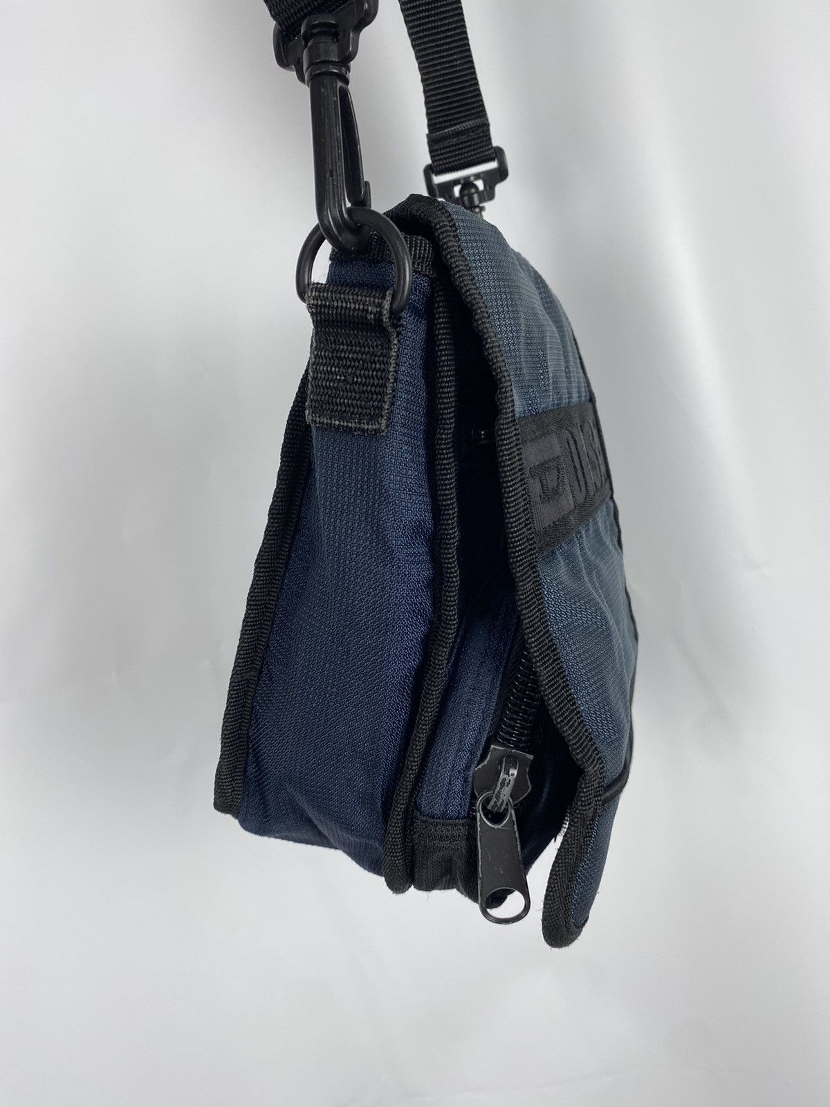 Diesel Vintage Diesel 00s Nylon Messenger Mini Bag Size ONE SIZE - 3 Thumbnail