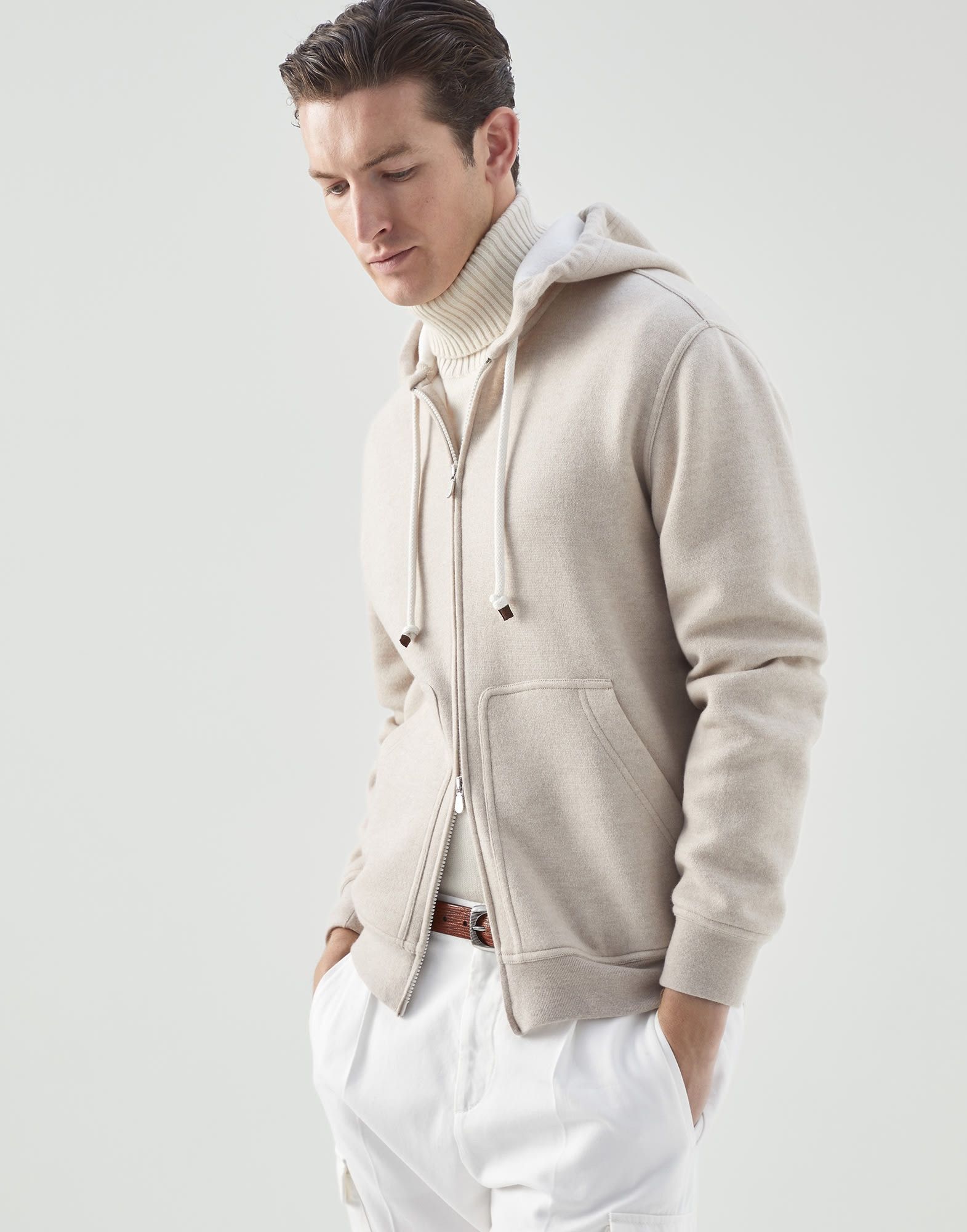 Brunello Cucinelli o1w1db10924 Cardigan Sweatshirt in Beige Size US XS / EU 42 / 0 - 1 Thumbnail