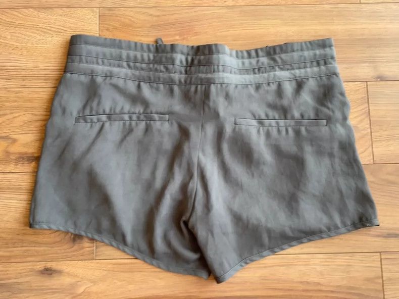 Helmut Lang HELMUT LANG size0 Women's shorts Size 26" / US 2 / IT 38 - 2 Thumbnail