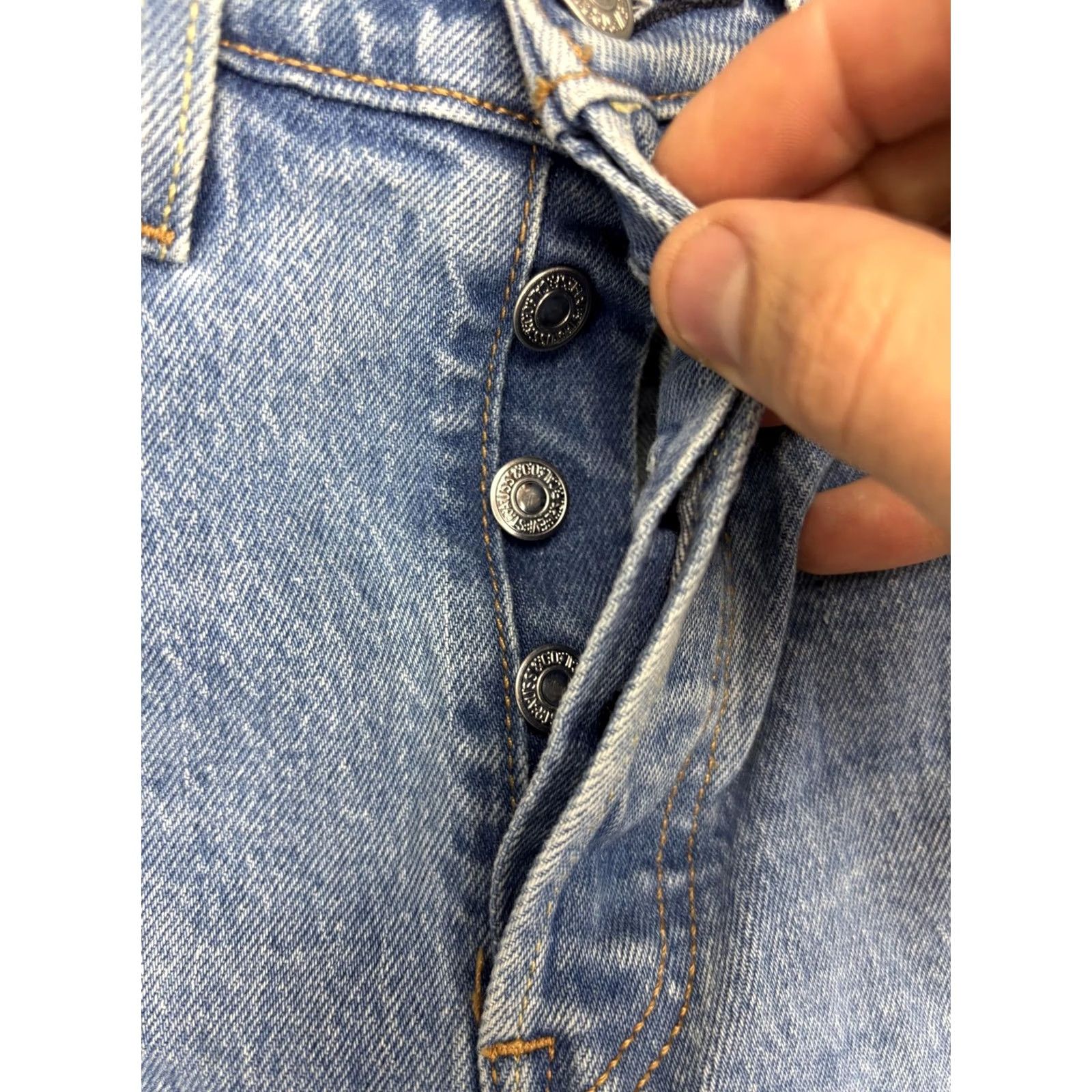 Levi's Levis 501 Straight Jeans Womens W26 L26 Light Wash Blue High Rise Distressed Size 26" / US 2 / IT 38 - 2 Thumbnail