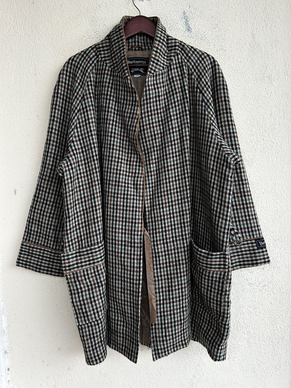 Burberry Vintage Burberry’s Houndstooth Wool Sleeping Coat Size US L / EU 52-54 / 3 - 1 Thumbnail