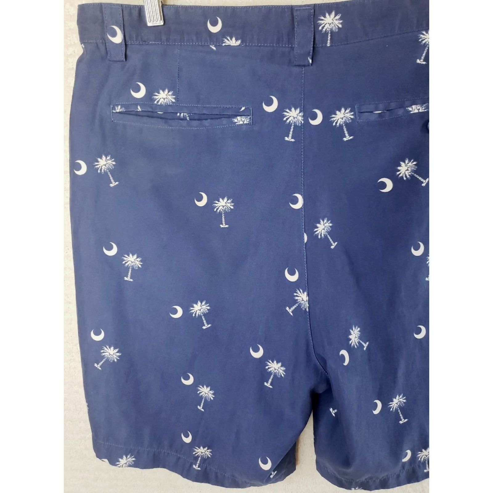 Vintage Bermuda Styles Men's Shorts 36x8 Blue Palmetto & Crescent Moon SC State Flag Flat Front Regular Inseam 8" Cotton Polyester Casual Size US 36 / EU 52 - 7 Thumbnail