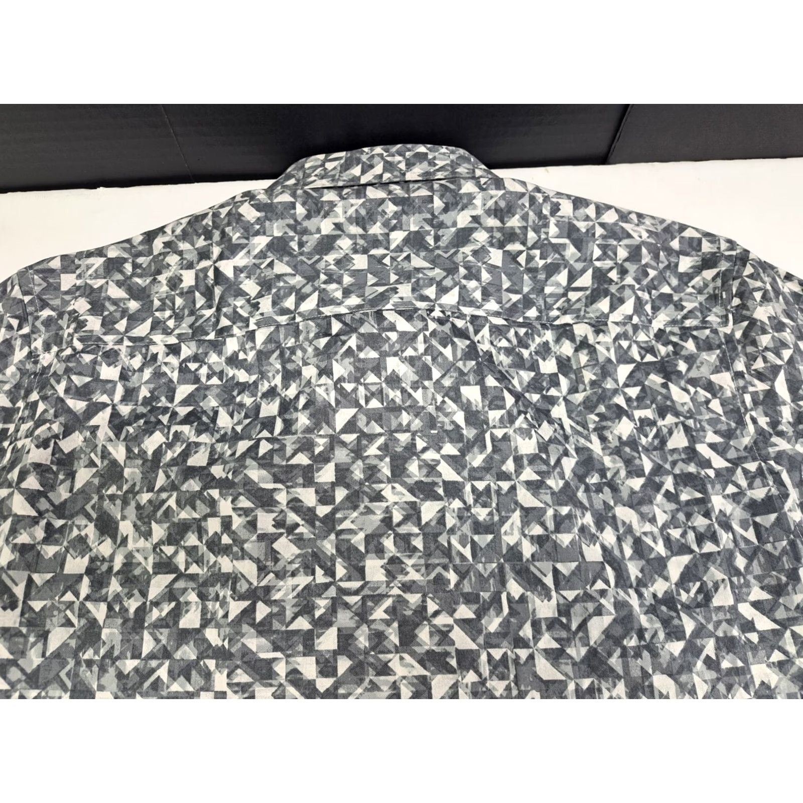 Calvin Klein Calvin Klein Shirt Mens L Gray White Long Sleeve Button Up Cotton Colorblock Multicolor Blue Colorful Business Casual Travel Size US L / EU 52-54 / 3 - 5 Thumbnail