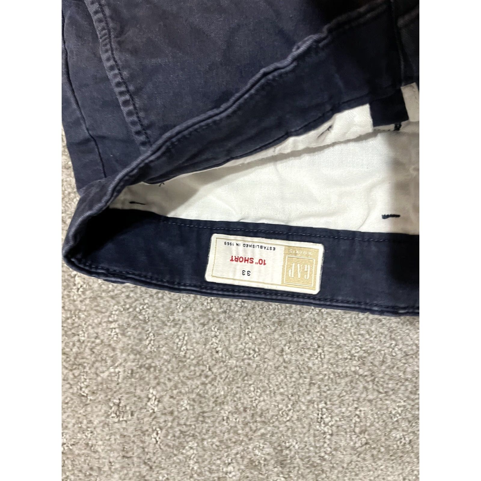 Gap VINTAGE Gap Mens Shorts 33 Navy Blue Flat Front Relaxed Fit 10” Short Casual Chino Cotton 90s Preppy Retro Mens Size US 33 - 3 Thumbnail