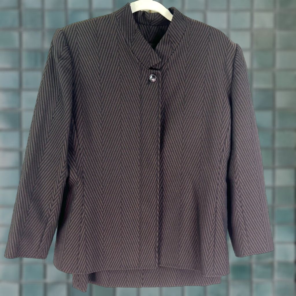 Vintage 2 Piece One Button Blazer And Skirt Suit Set Women's Size M Brown Black Chevron Size 32" / US 10 / IT 46 - 1 Thumbnail