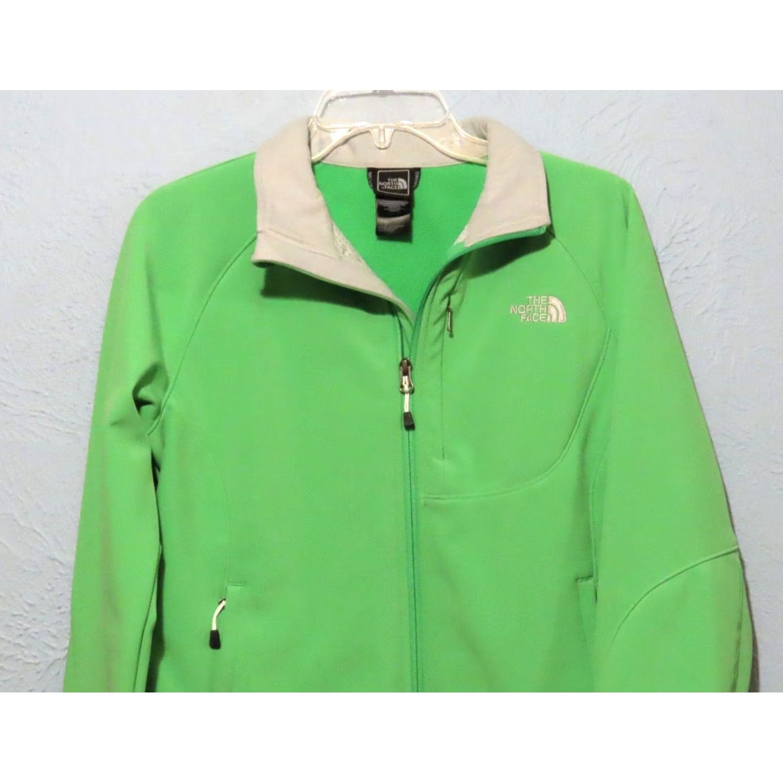The North Face VINTAGE? The North Face Apex Bionic Jacket Women’s M Lime Green Full Zip Size M / US 6-8 / IT 42-44 - 3 Thumbnail