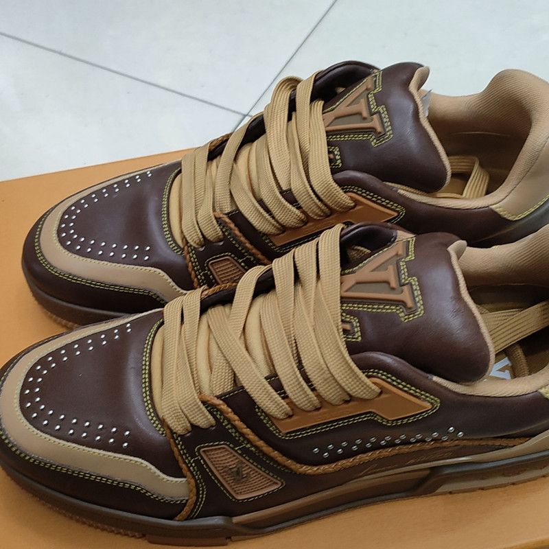 Louis Vuitton Louis Vuitton Brown Leather Low-Top Sneakers 0079 Size US 8 / EU 41 - 1 Thumbnail