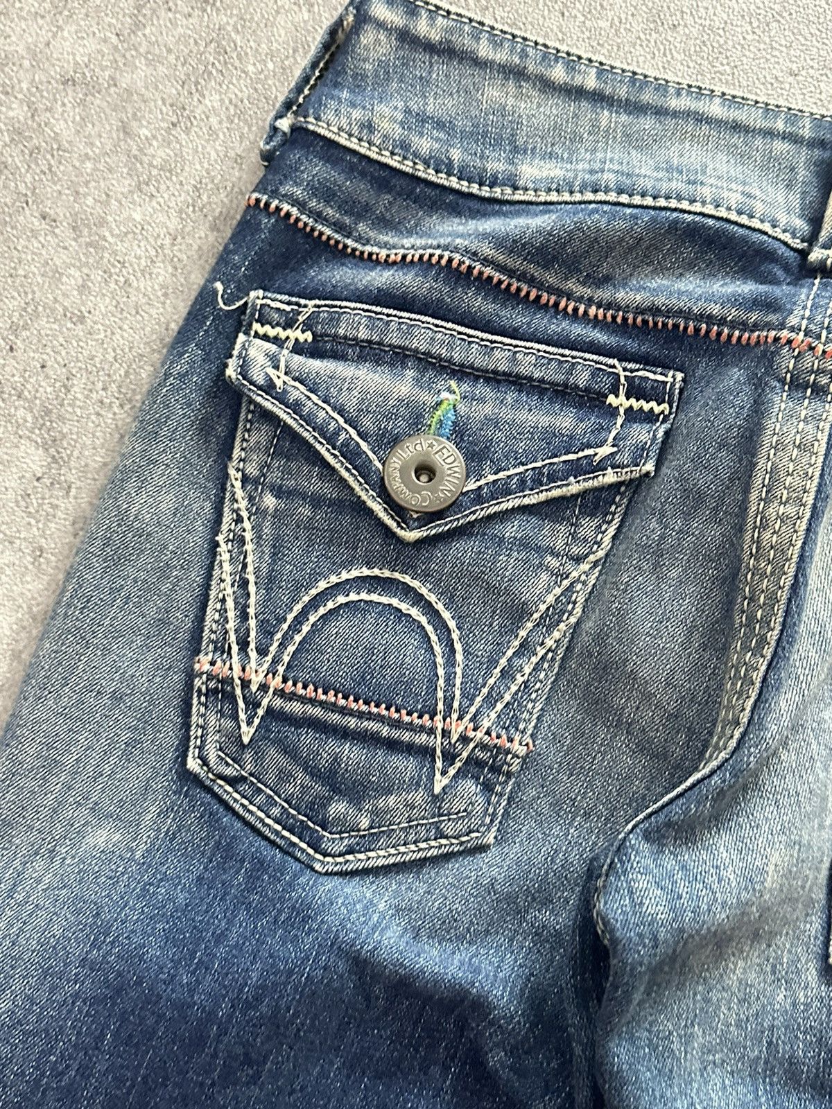 Tornado Mart 90s Vintage Edwin Flared Bootcut Washed Denim Jeans Size US 28 / EU 44 - 11 Thumbnail