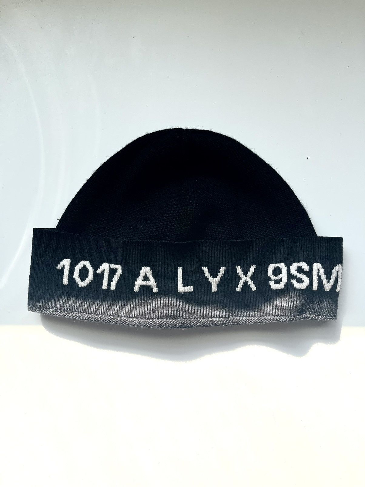1017 ALYX 9SM 1017 Alyx Jacquard Print Beanie Size ONE SIZE - 1 Thumbnail