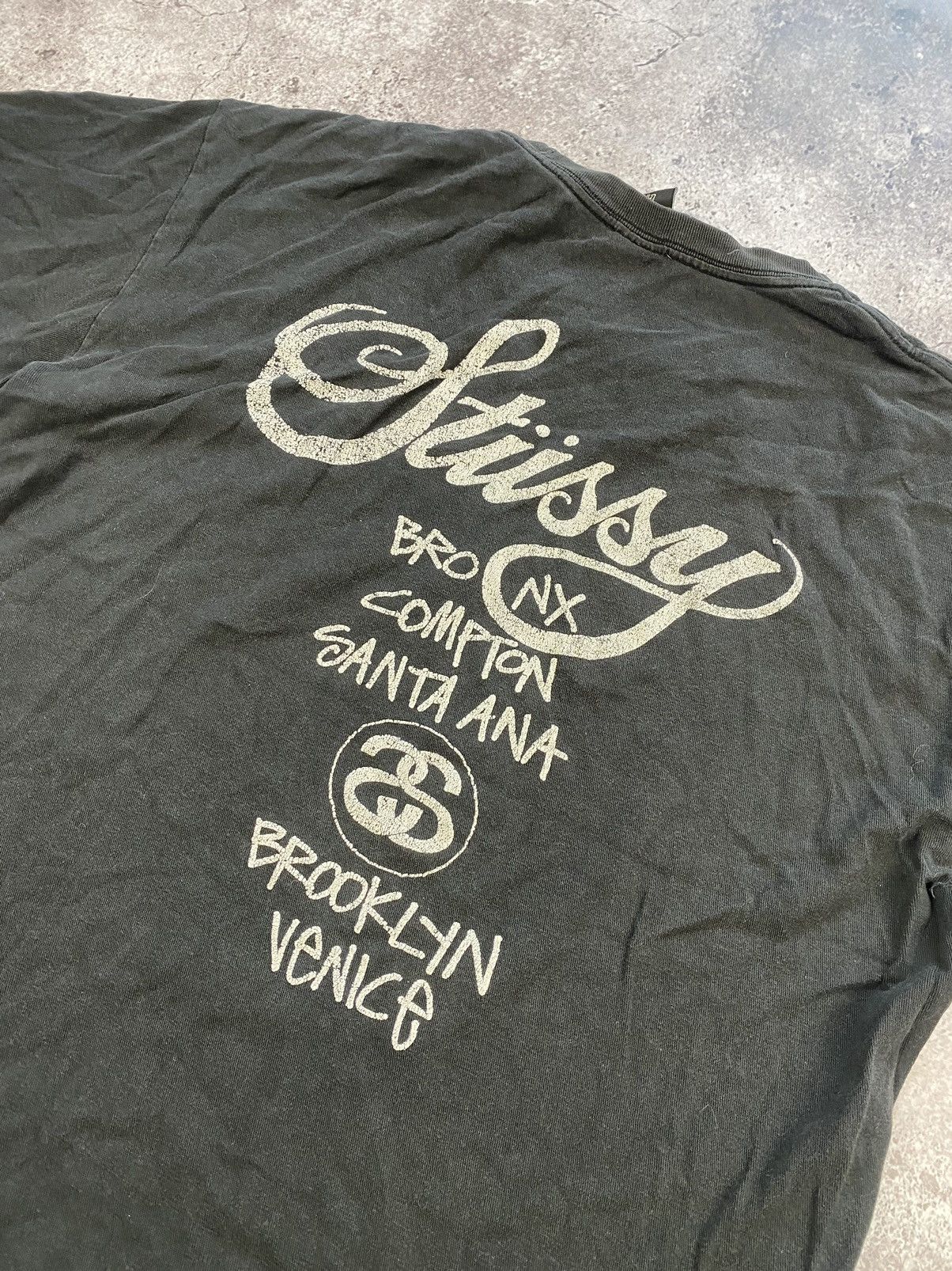 Stussy × Vintage Vintage Stussy Distressed faded black oversized Y2K t-shirt Size US L / EU 52-54 / 3 - 7 Thumbnail