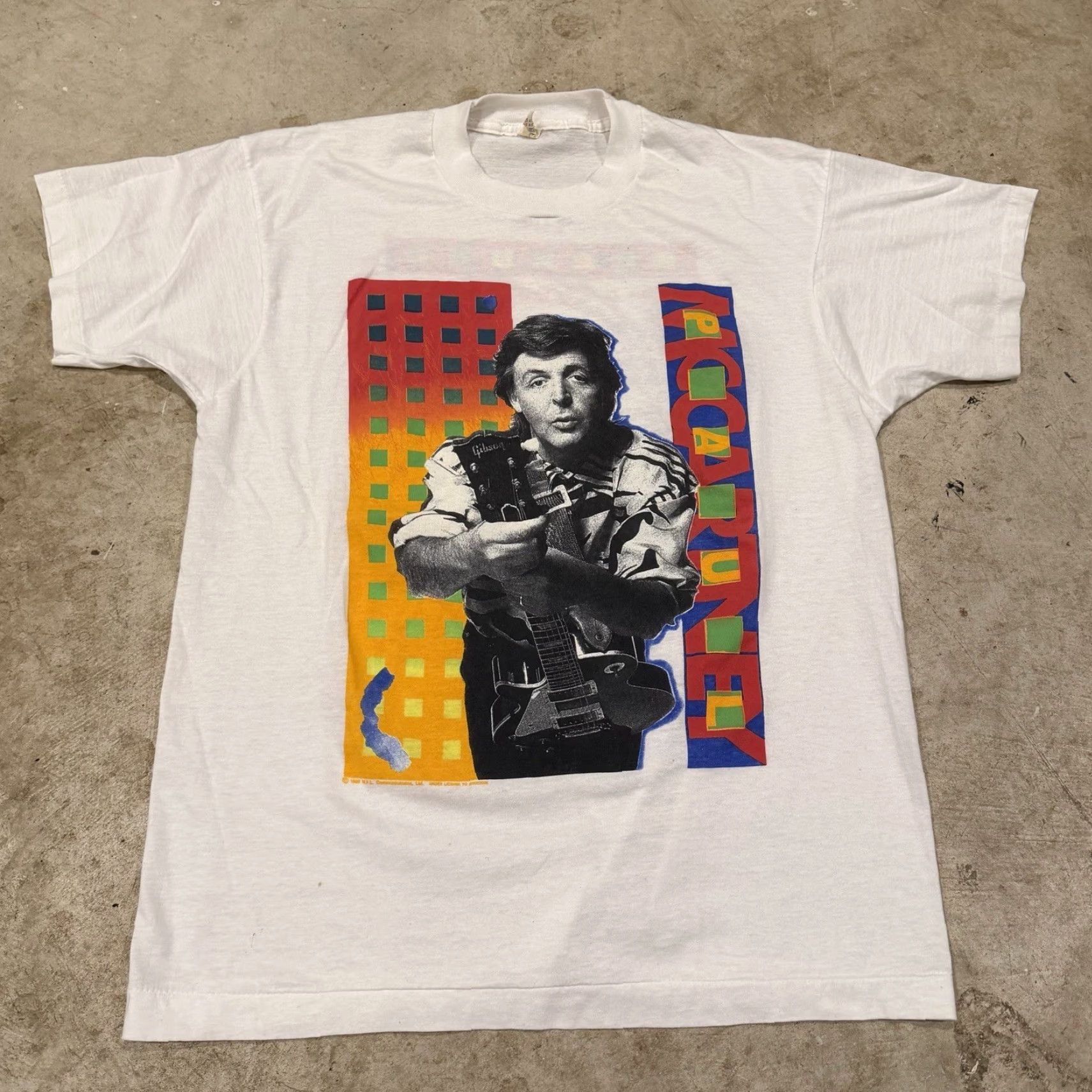 Vintage VINTAGE Paul McCartney World Tour White T-shirt Sz L 80s 90s Band Music Mens Size US L / EU 52-54 / 3 - 2 Thumbnail