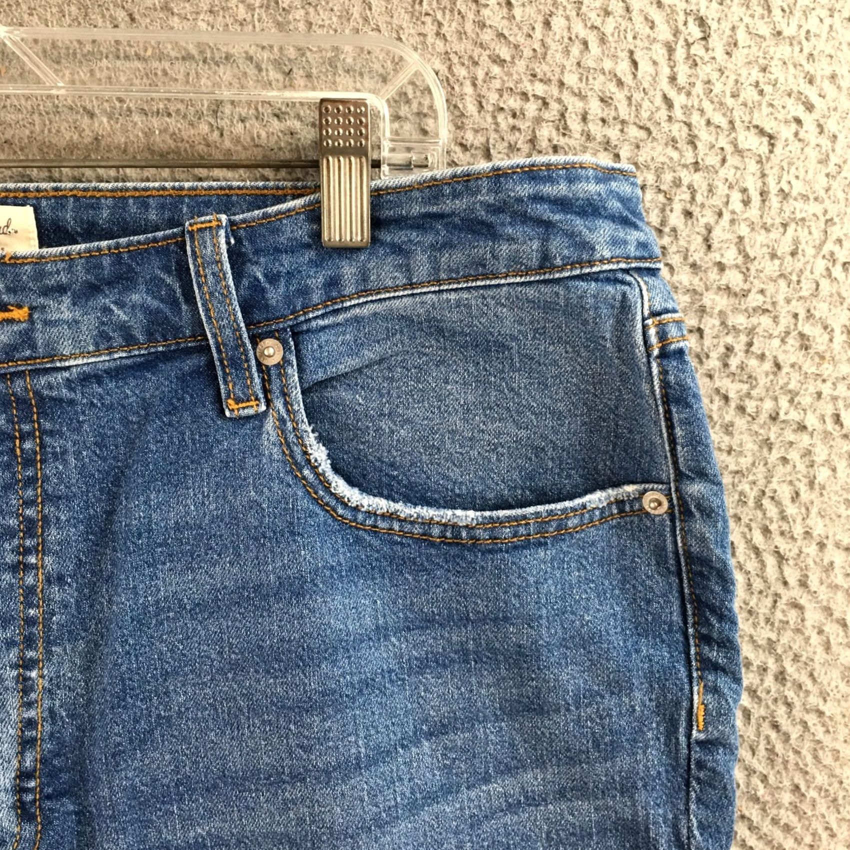 Vintage Universal Thread Jeans Womens 17R Straight Jeans High Rise Button Fly Blue Denim Vintage? No Size 38" / US 16 / IT 52 - 4 Thumbnail