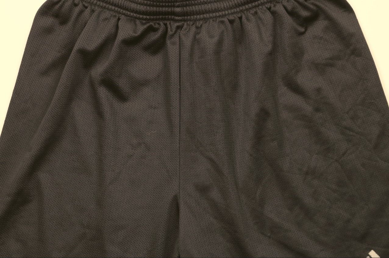 Adidas × Vintage Vintage 90s Adidas Above Knee Mesh Soccer Shorts Black USA Size US 32 / EU 48 - 3 Thumbnail