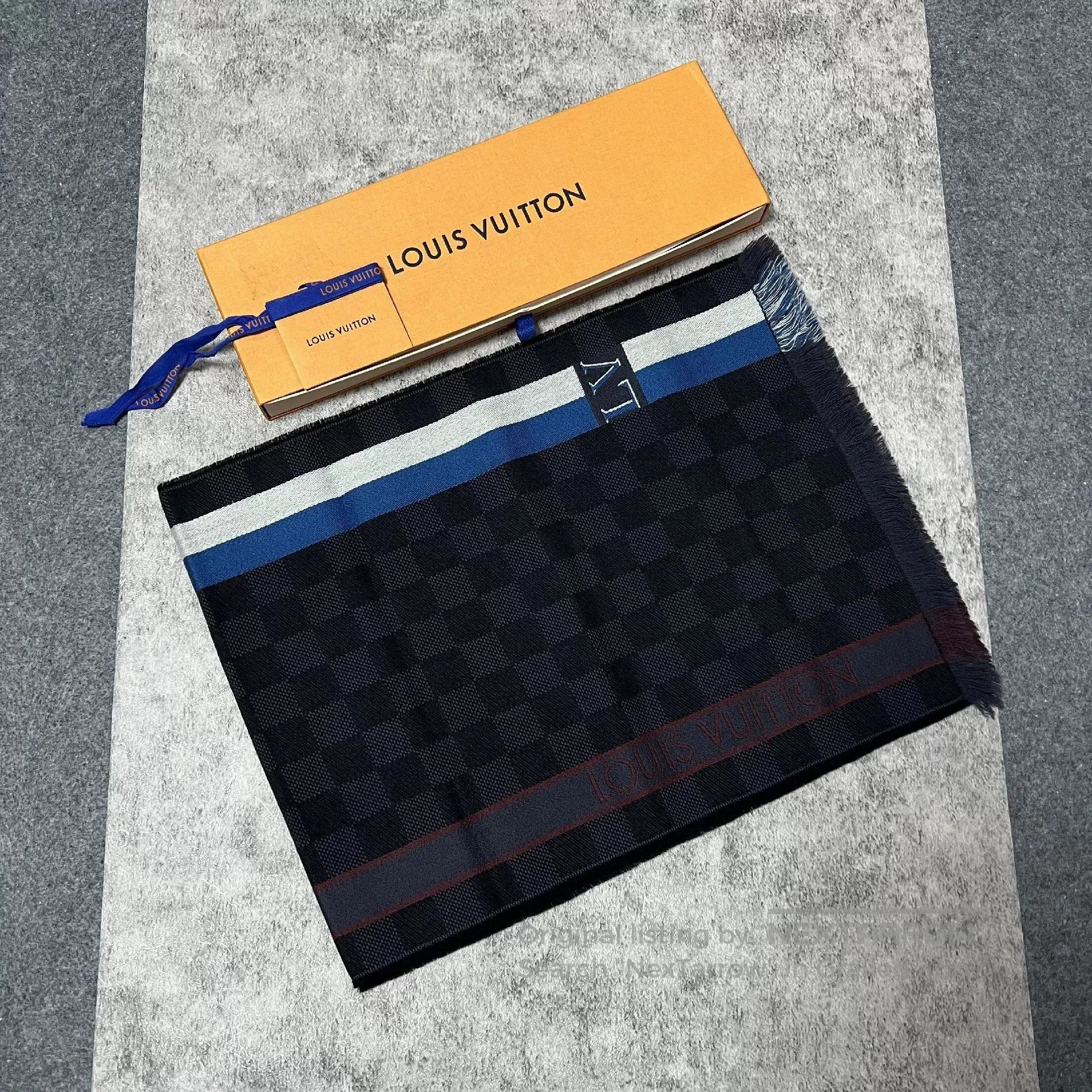Louis Vuitton Louis Vuitton Damier Check Scarf. Size ONE SIZE - 3 Thumbnail
