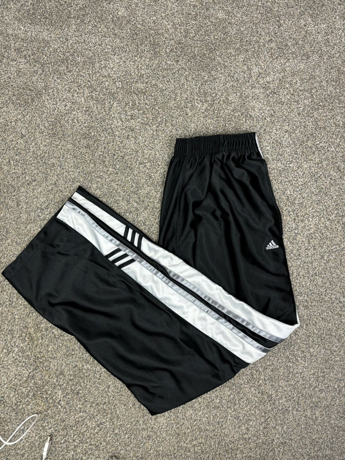 Adidas Vintage adidas hoops basketball black tear away track pants Size US 32 / EU 48 - 1 Thumbnail