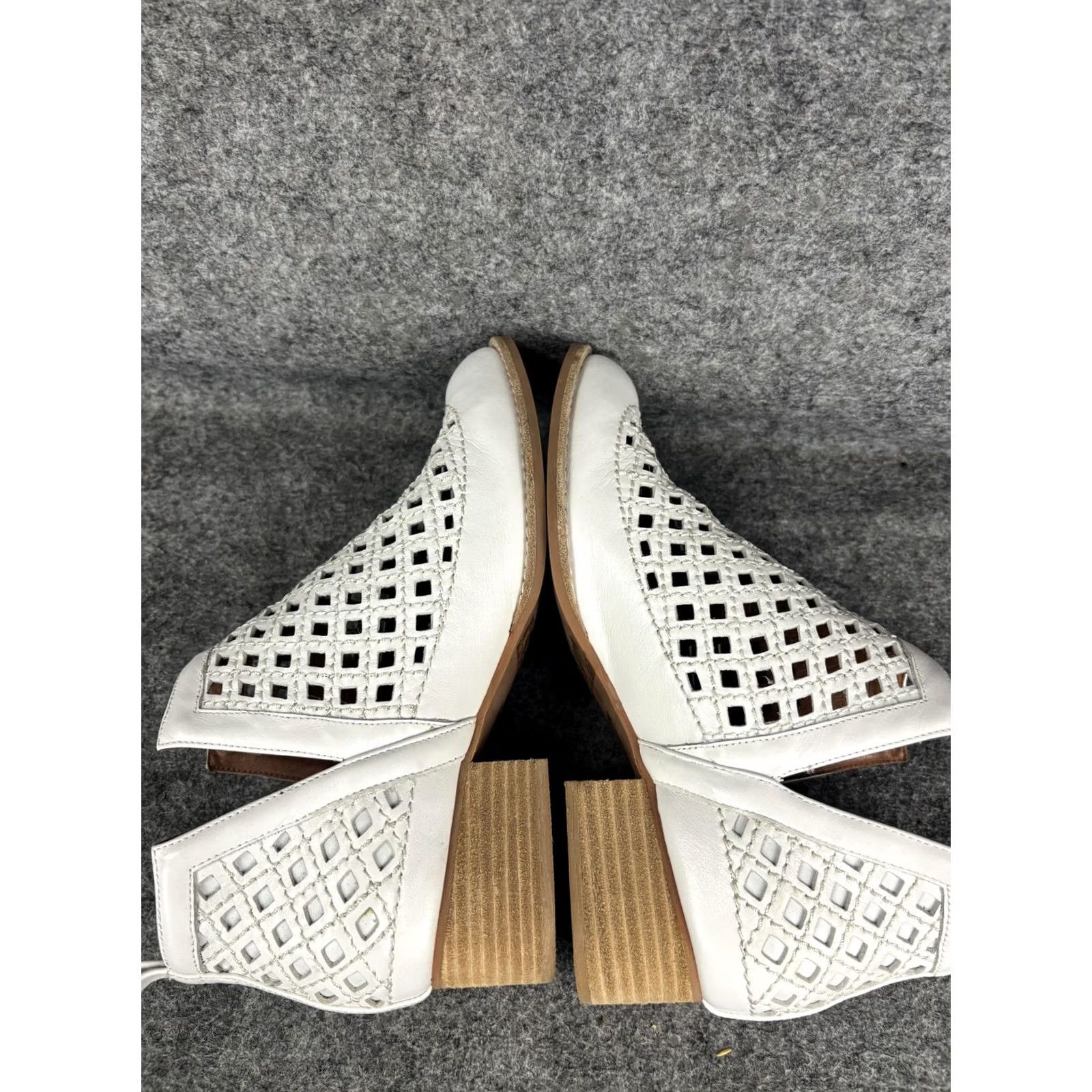 Jeffrey Campbell Jeffrey Campbell Taggart Boots Womens 7.5 White Leather Ankle Cutout Geometric Pointed Toe Bootie Size US 8 / IT 38 - 7 Thumbnail