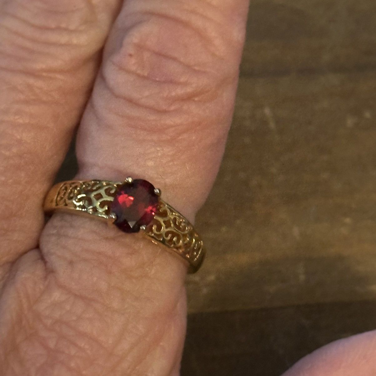 Other Gold tone filigree red gemstone ring Size ONE SIZE - 7 Thumbnail