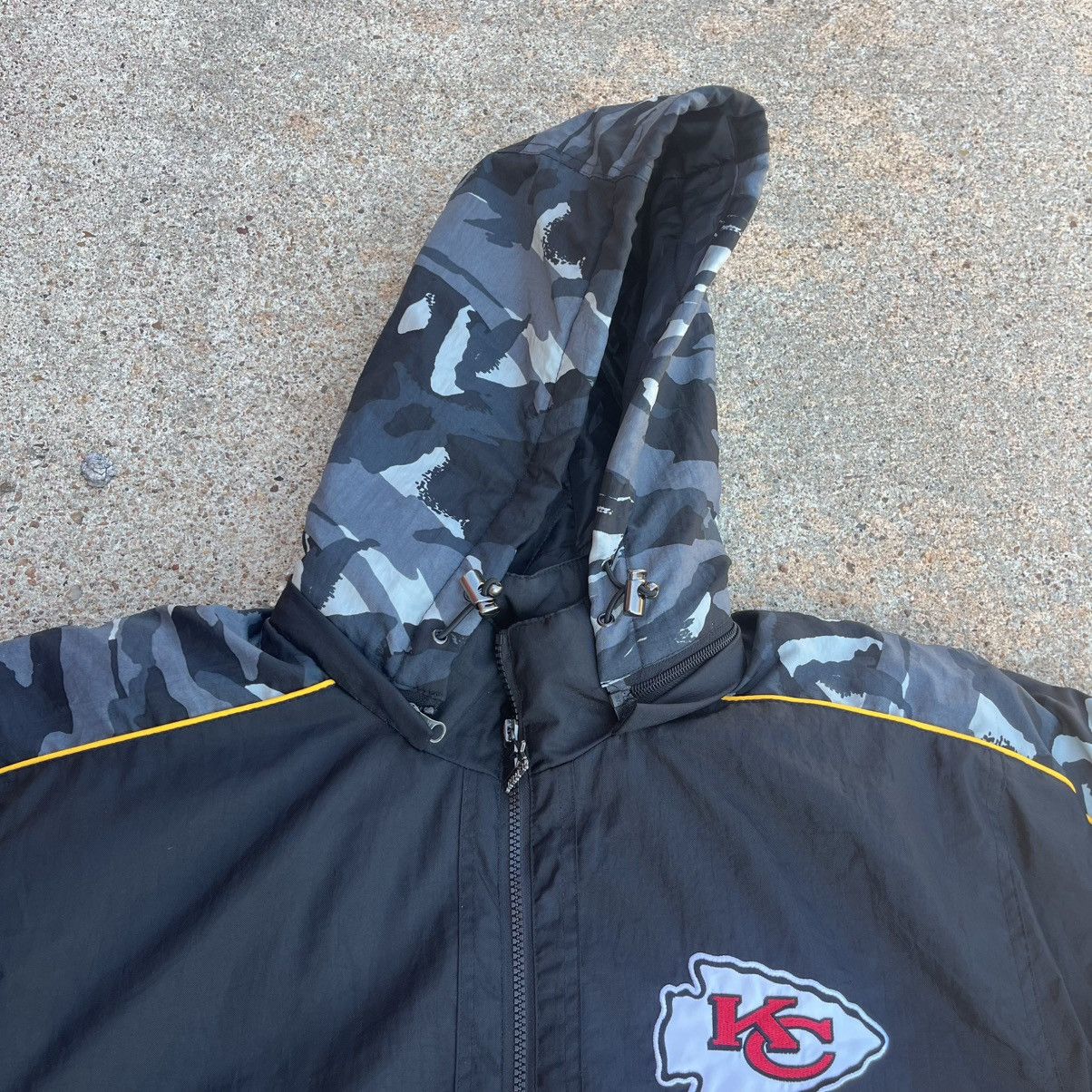 Starter Vintage camo Black and Gray Chiefs Jacket Size US L / EU 52-54 / 3 - 3 Thumbnail