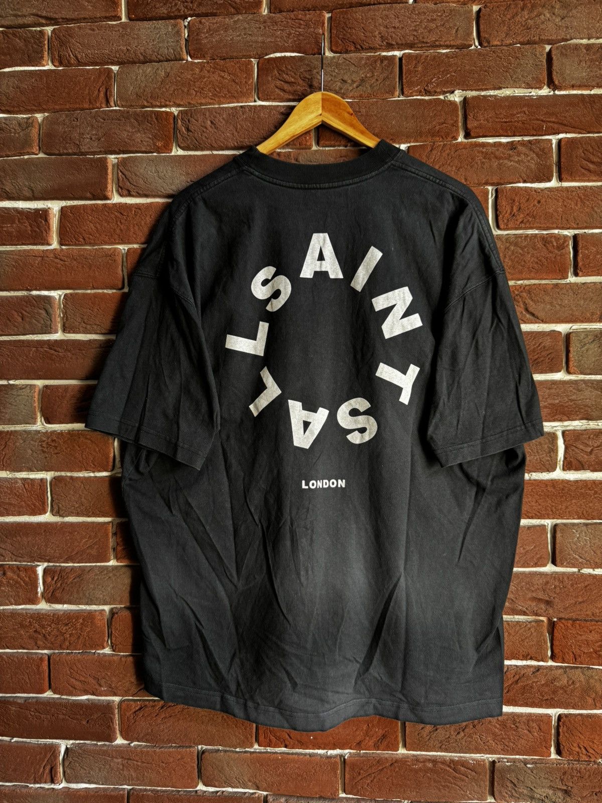 Allsaints Allsaints Oversized Fit T-Shirt Big Logo hype streetwear Size US M / EU 48-50 / 2 - 2 Thumbnail