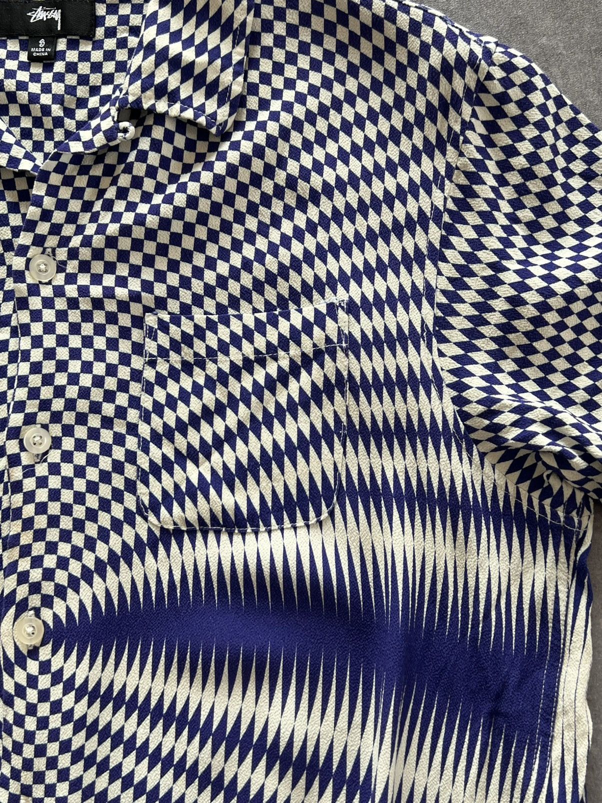 Stussy Rare Stussy Geometrical Cropped Boxy Fit Shirt Rayon Japan Size US S / EU 44-46 / 1 - 5 Thumbnail