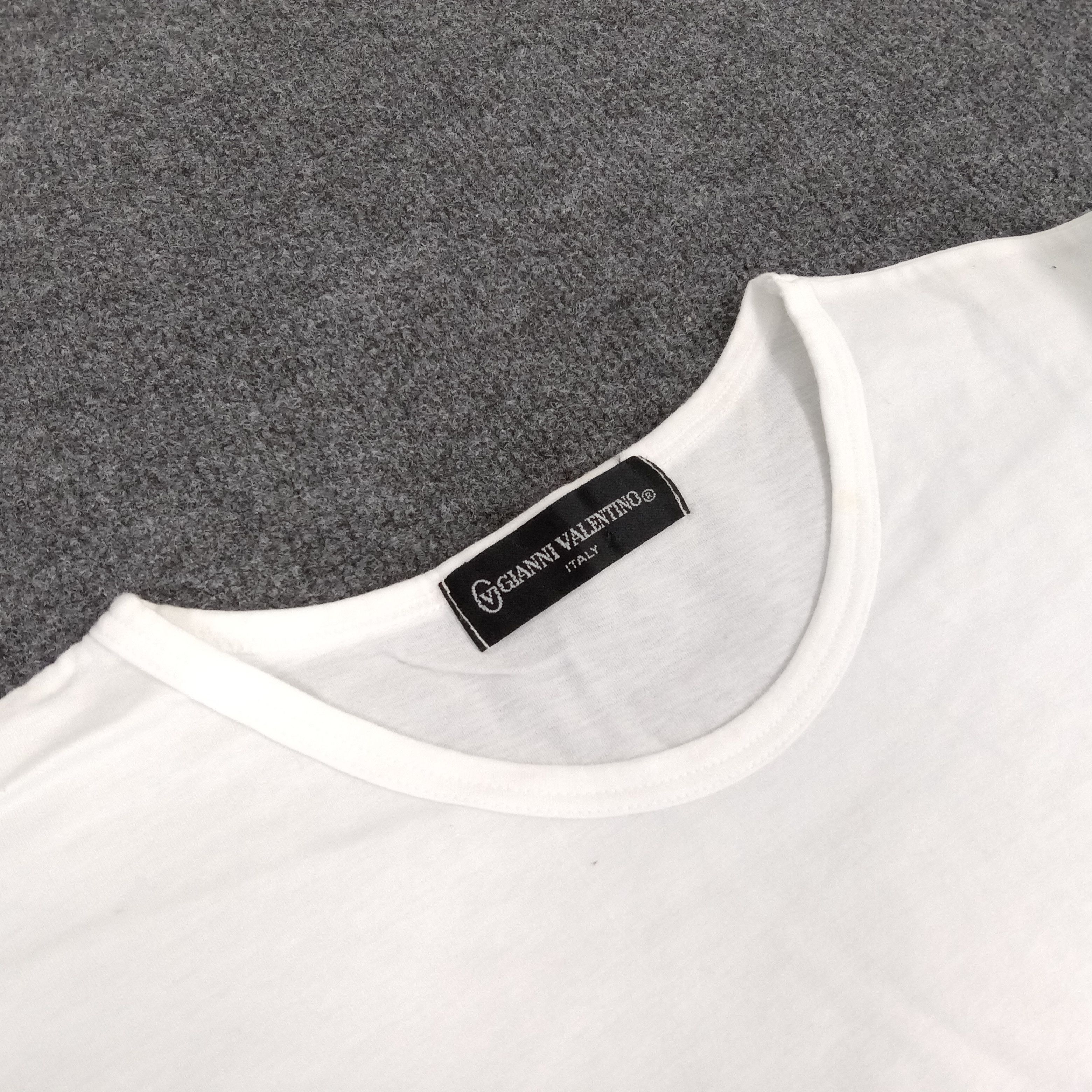 Gianni Valentino × Valentino × Vintage Gianni Valentino Italian Brand Tshirt Size US S / EU 44-46 / 1 - 4 Thumbnail