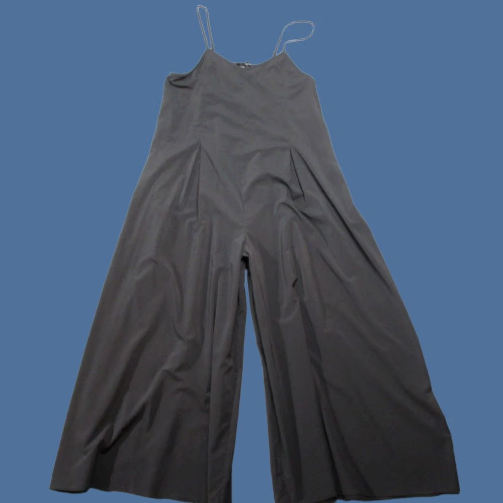 Athleta Athleta Jumpsuit Womens 6 Black Stretch Wide-Leg Pleated Casual V-Neck Tie Back Shirt? Size 28" / US 6 / IT 42 - 1 Thumbnail
