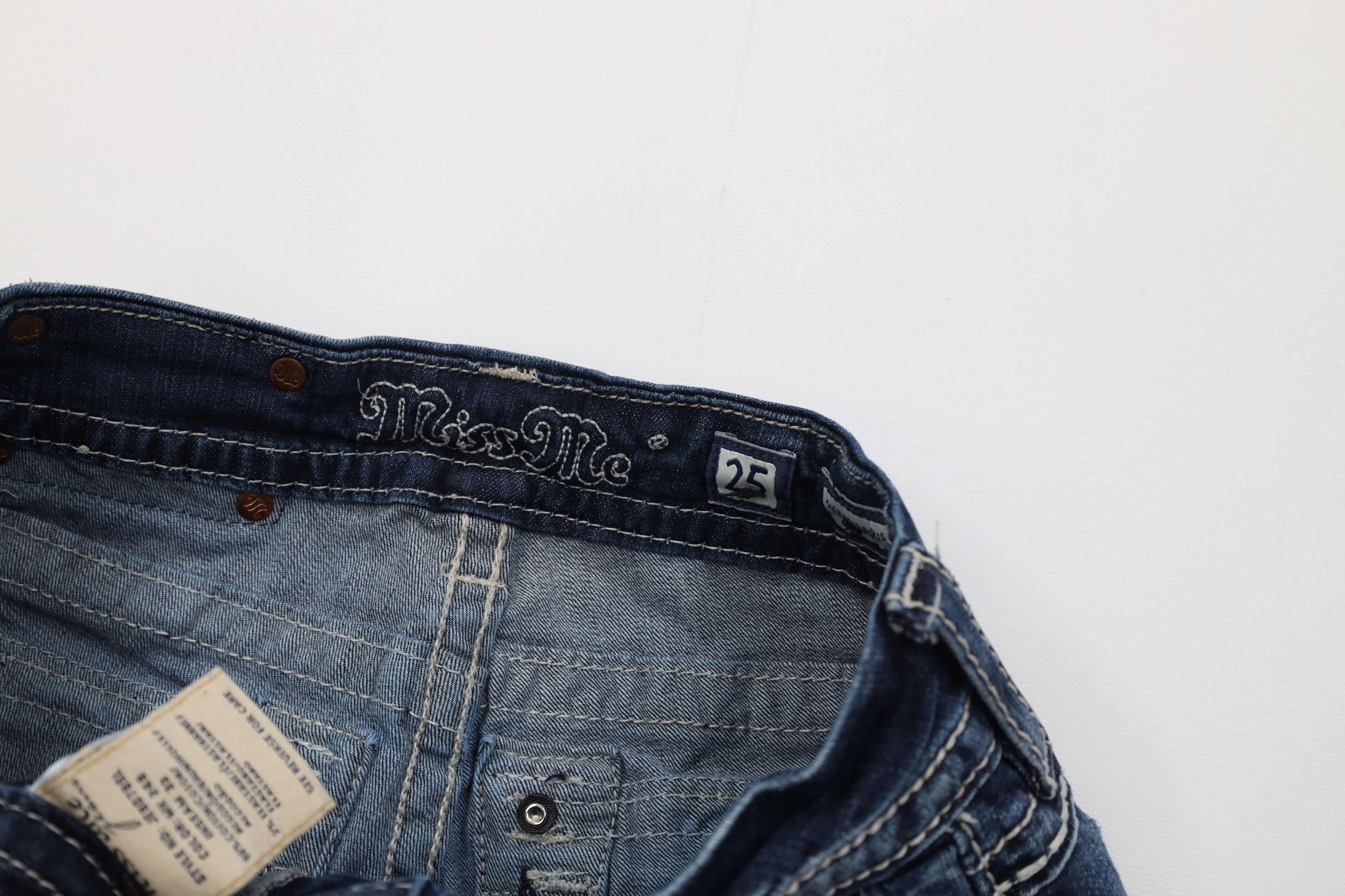 Miss Me Miss Me Bling Jeweled Signature Skinny Cropped Jeans Blue Size 25" / US 0 / IT 36 - 11 Thumbnail