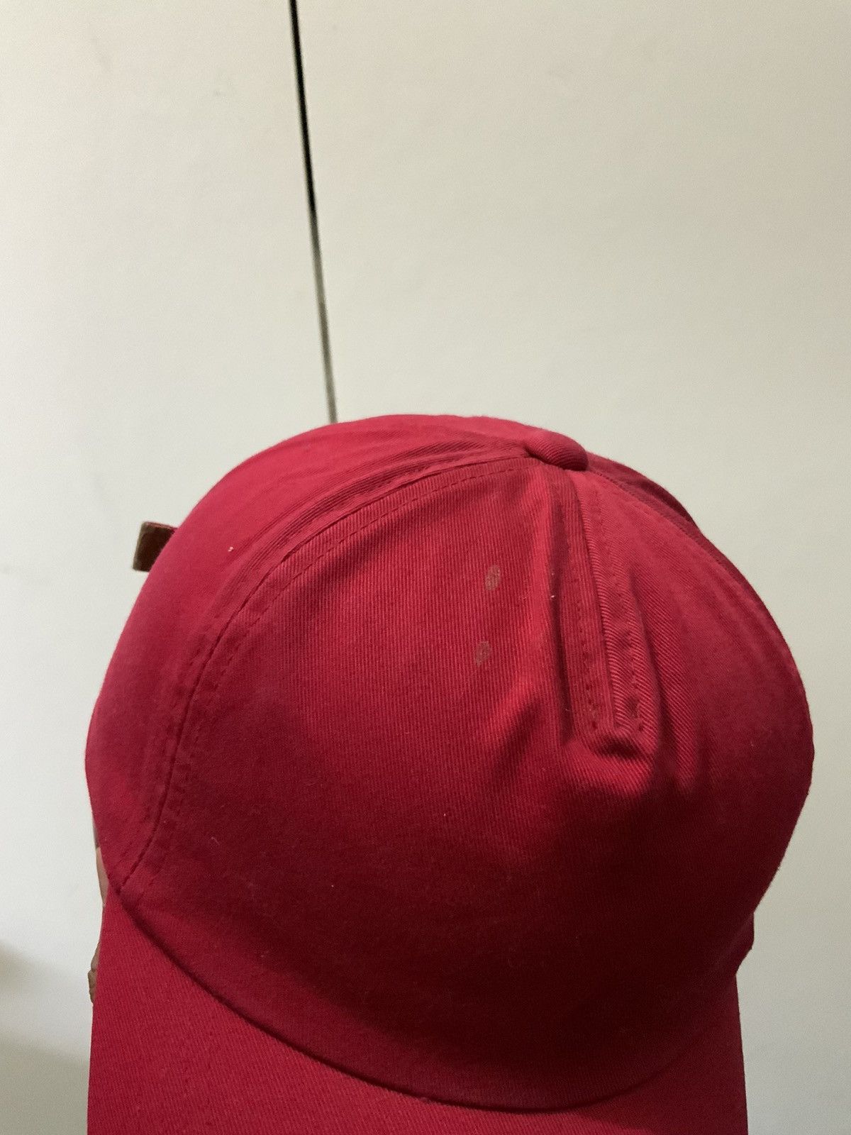 Uniqlo Uniqlo Distressed Plain Red Streetwear Hat Size ONE SIZE - 7 Thumbnail