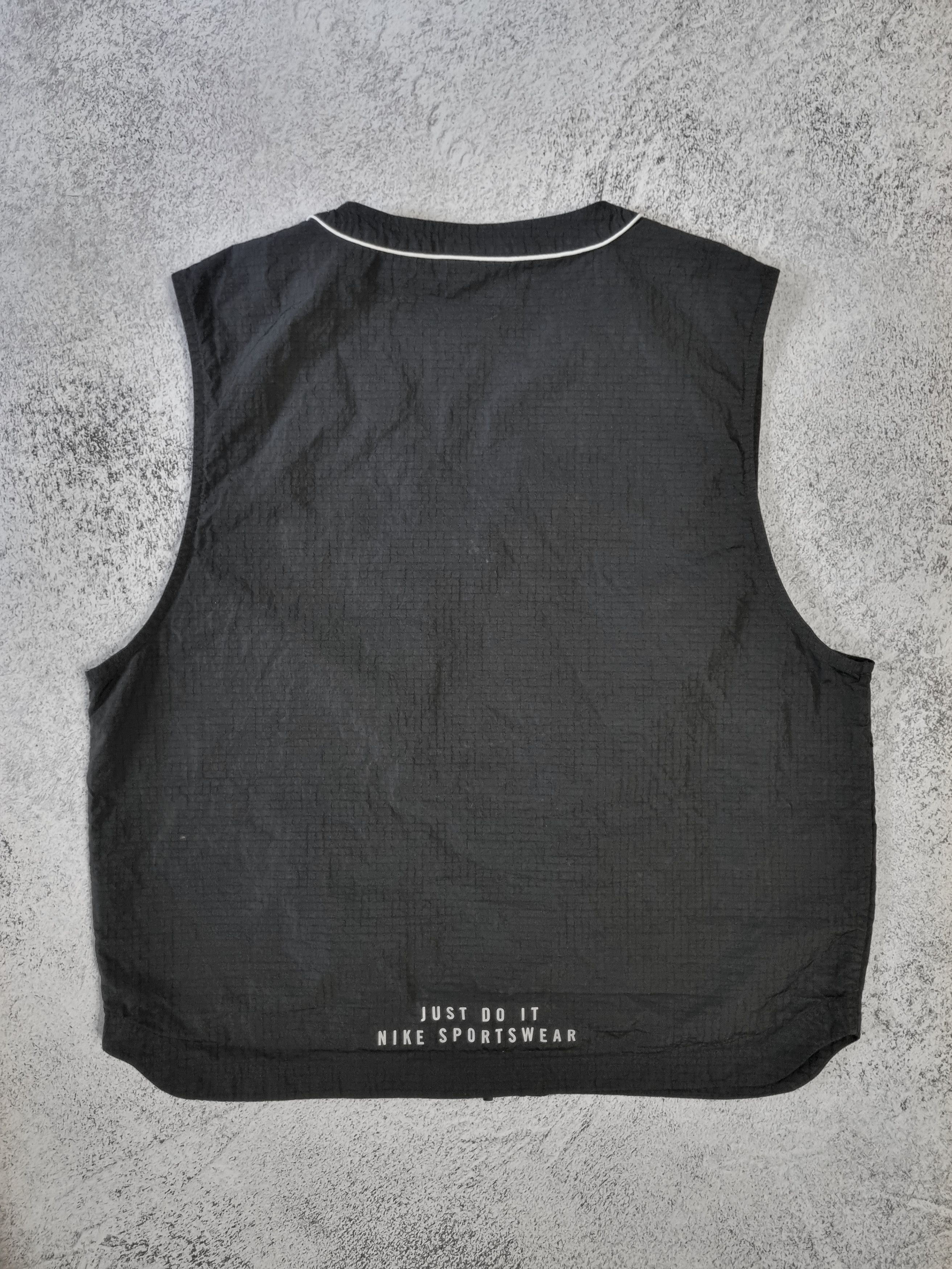 Nike Nike NSW Multipocket Nylon Vest Size US L / EU 52-54 / 3 - 6 Thumbnail