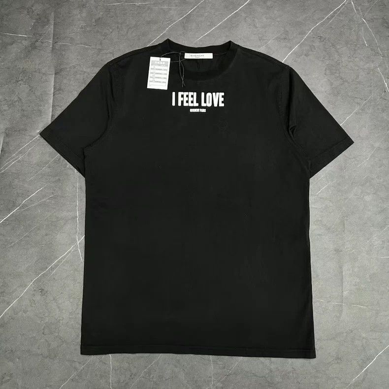Givenchy Givenchy I FEEL LOVE short sleeve Size US M / EU 48-50 / 2 - 1 Thumbnail