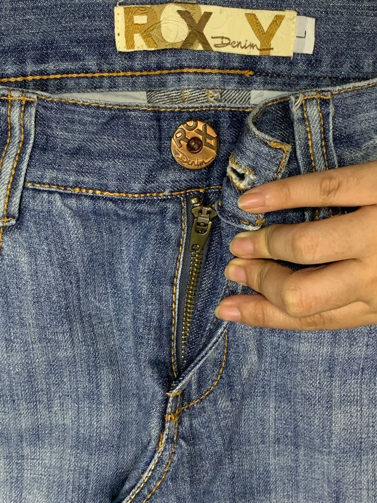 Japanese Brand Vintage Japanese Brand Blue Wash Flare Style Jeans Size 32" / US 10 / IT 46 - 3 Thumbnail