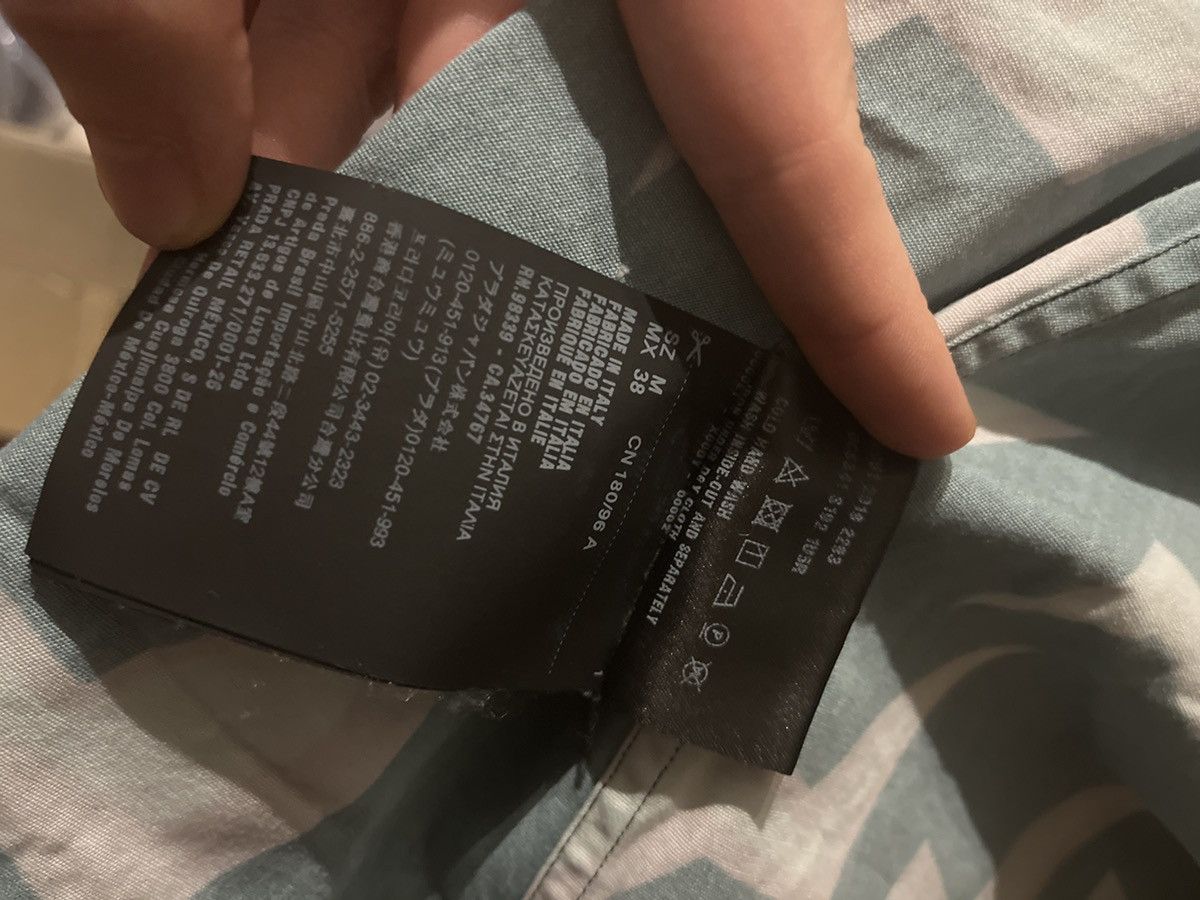 Prada Prada SS19 Lightning and Heart Shirt Size US M / EU 48-50 / 2 - 8 Thumbnail