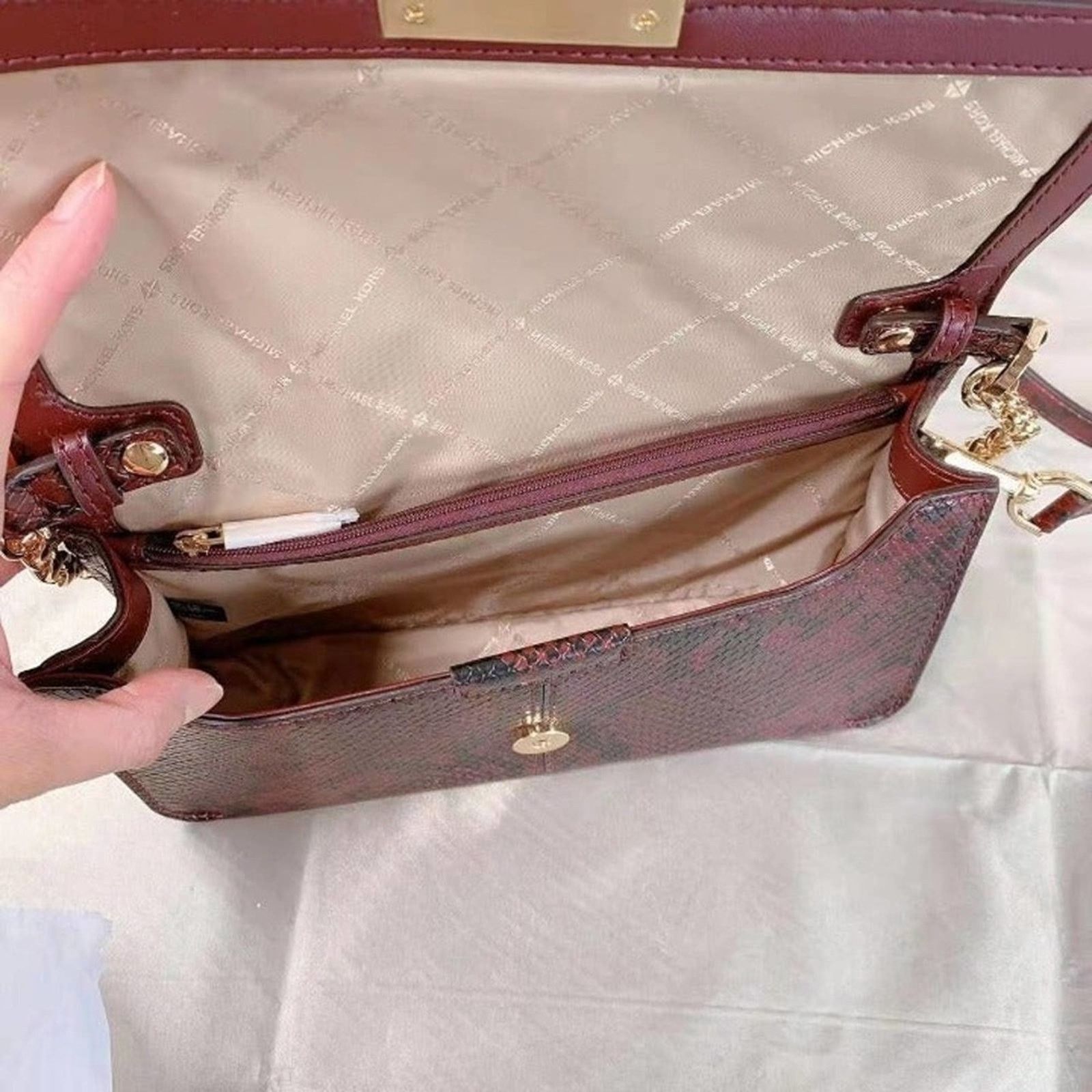 Michael Kors MICHAEL KORS 35F1G6SL3G SONIA MD SNAKE EMBOSSED SHOULDER BAG Size ONE SIZE - 4 Thumbnail
