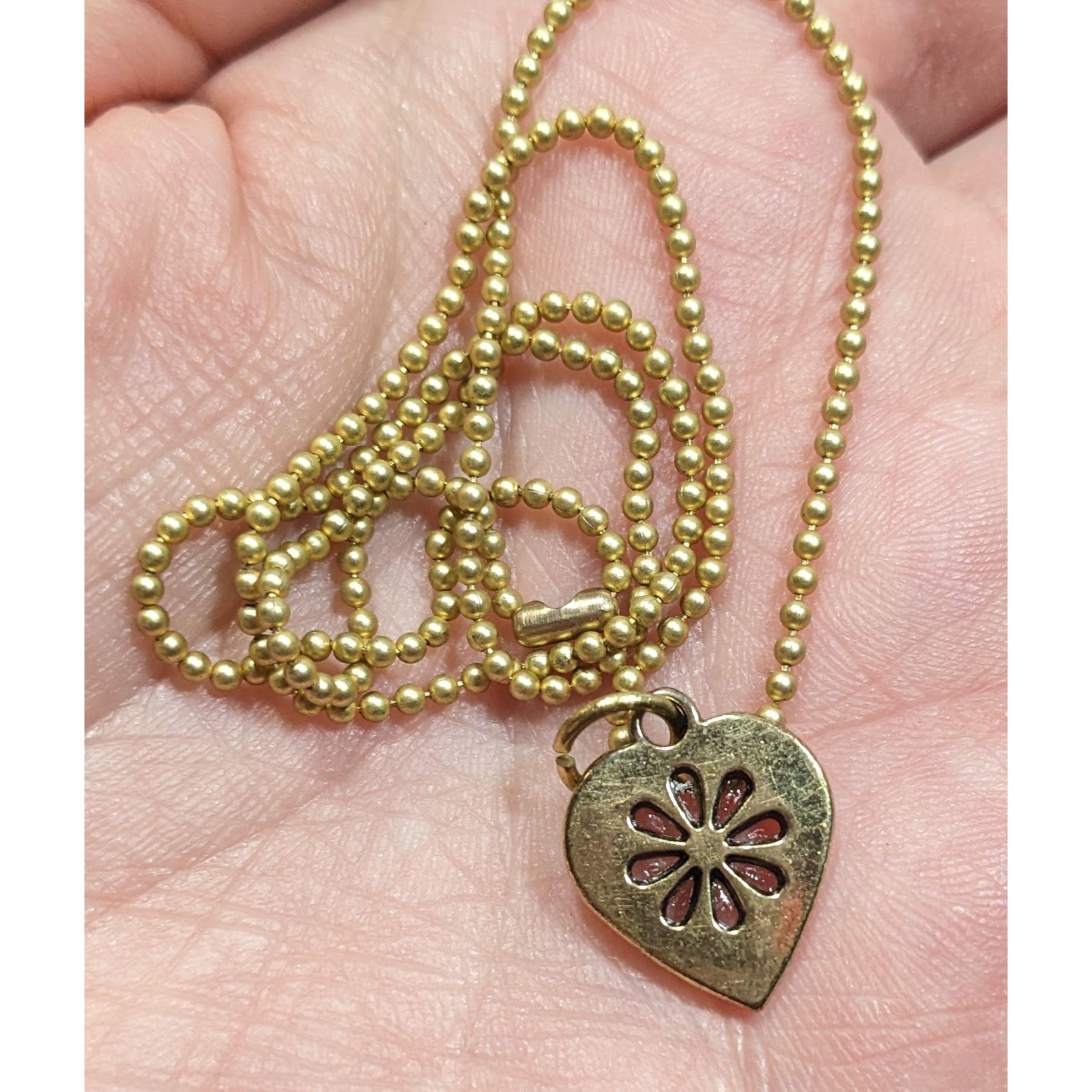Other Minimalist Coquette Heart Pendant Necklace Gold Tone With Fl Size ONE SIZE - 4 Thumbnail
