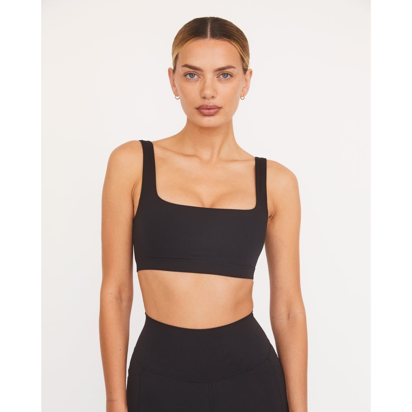 Monarch Sports Bra - Onyx Black