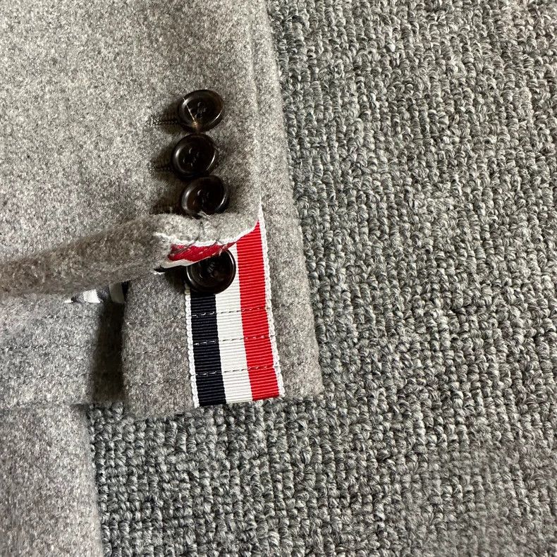 Thom Browne Thom Browne Size 00 Gray wool wrap-edged coat 2503-Nextar Size US XS / EU 42 / 0 - 2 Thumbnail
