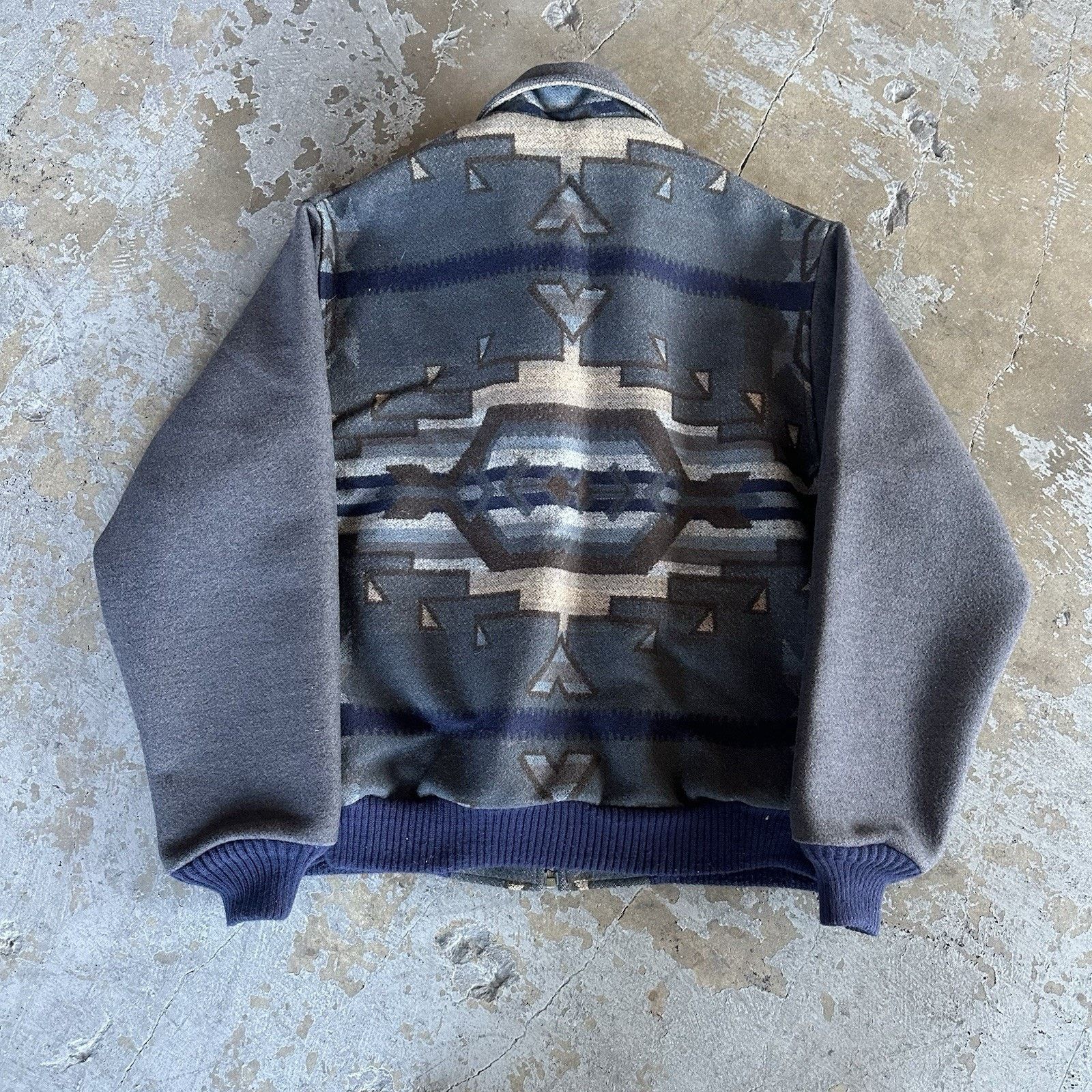 Pendleton × Vintage Vintage Pendleton High Western Aztec Wool Jacket Medium Size US M / EU 48-50 / 2 - 3 Thumbnail