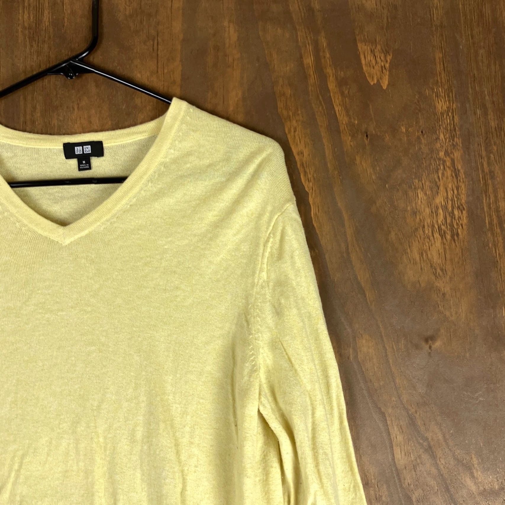 Uniqlo Uniqlo Sweater Yellow V-Neck Long Sleeve Medium Womens Regular Fit Pullover Knit Solid Casual Workwear Size M / US 6-8 / IT 42-44 - 5 Thumbnail