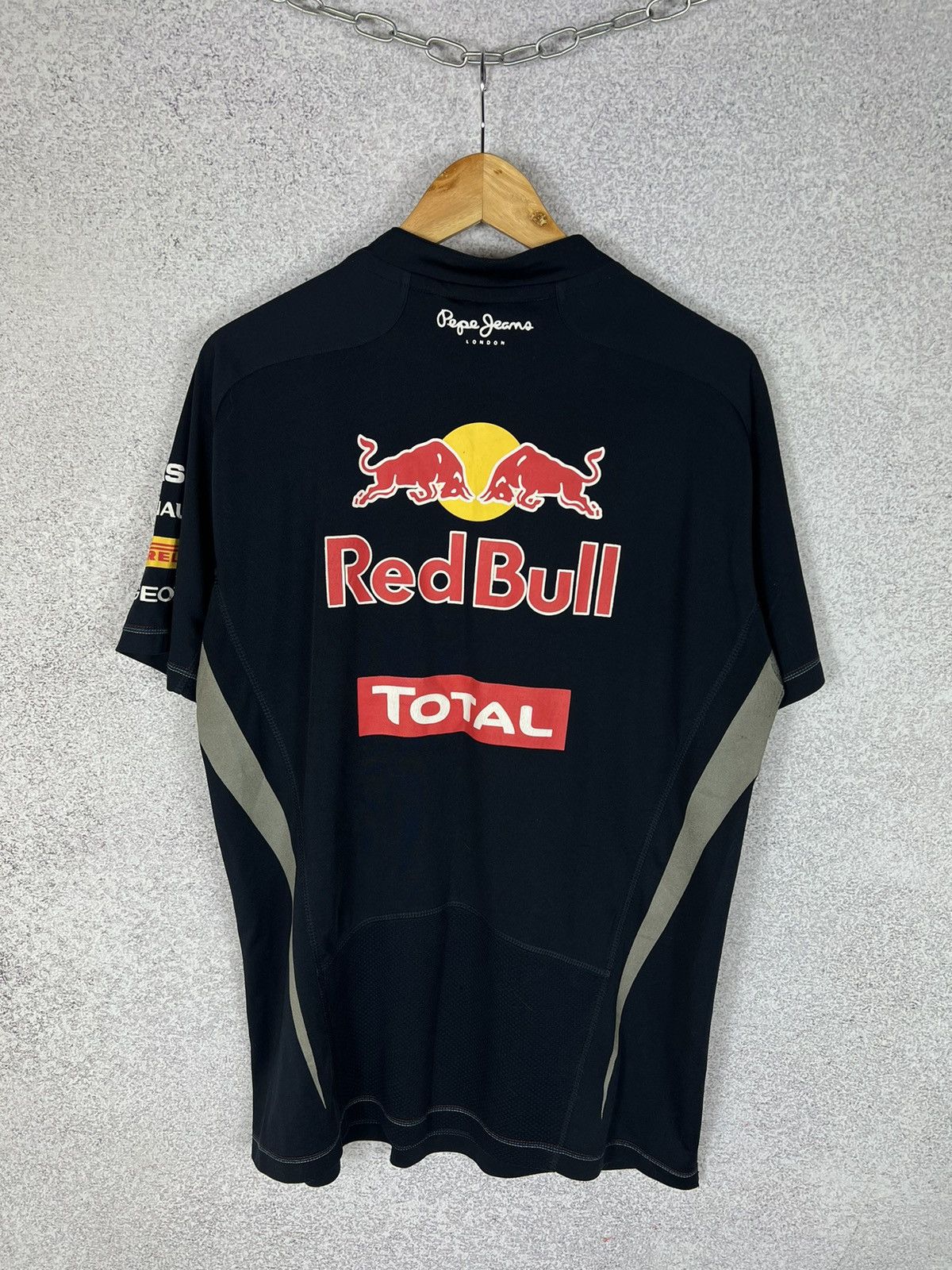 Red Bull Red Bull Racing Formula One Team T-Shirt Pepe Jeans Jersey Size US L / EU 52-54 / 3 - 1 Thumbnail