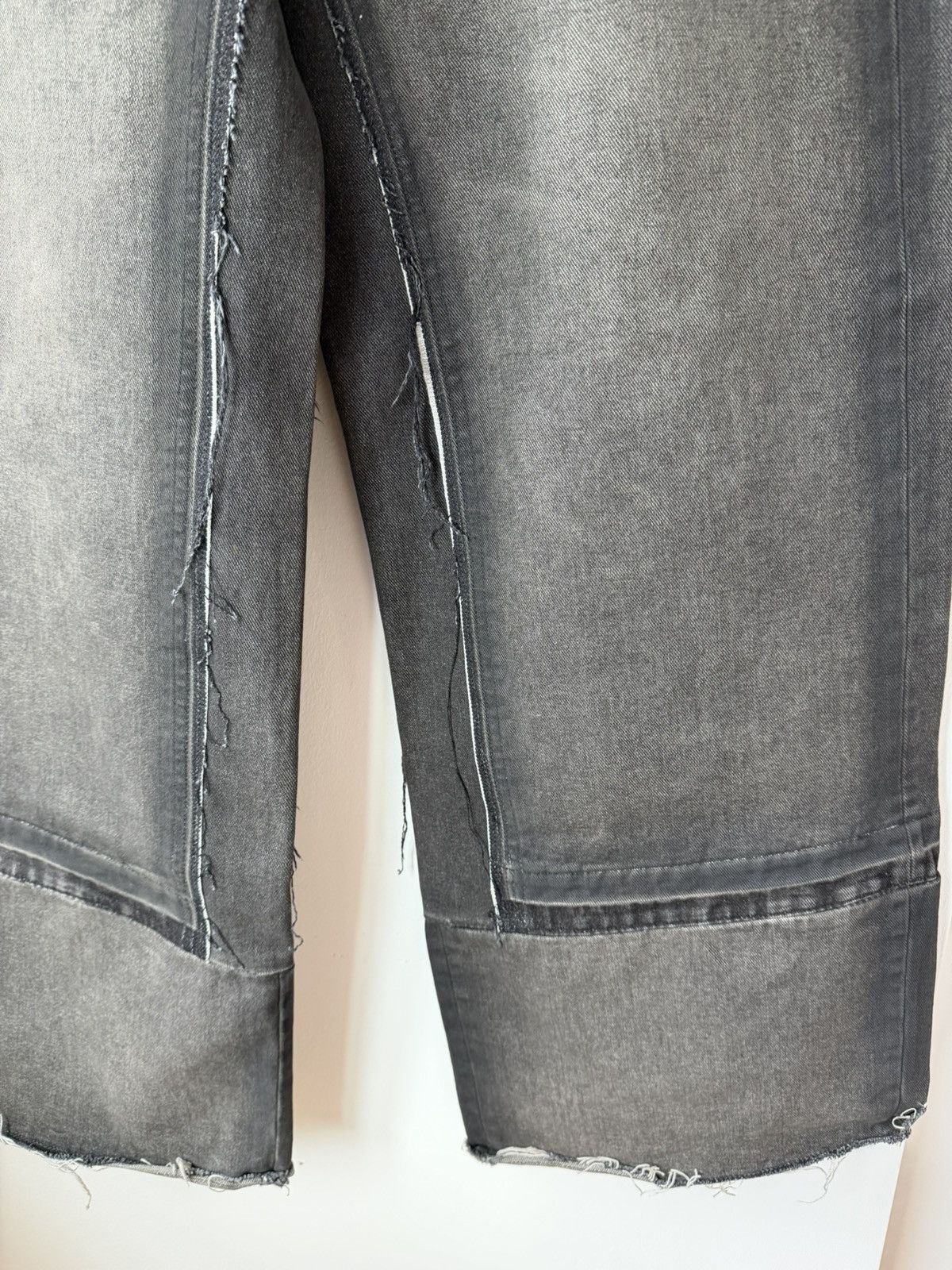 Maison Margiela Maison Margiela Black Raw Edge Denim Size US 32 / EU 48 - 2 Thumbnail